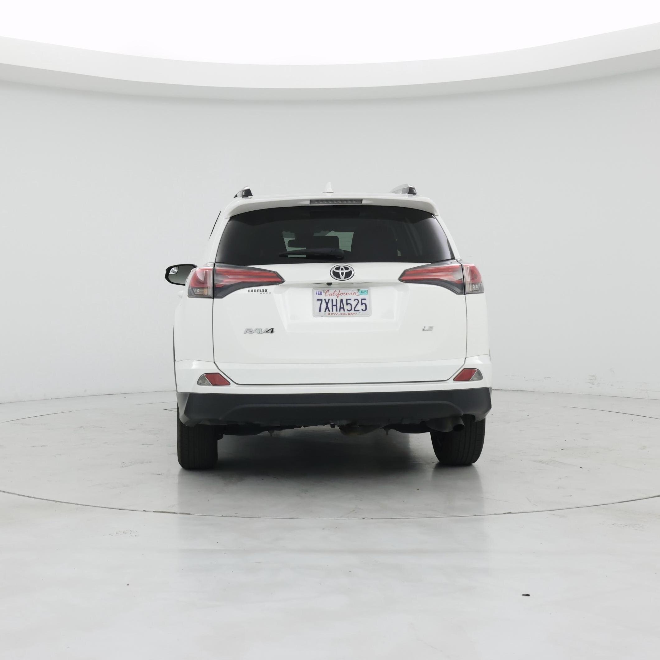 Thumbnail: 2017 Toyota RAV4 - 6