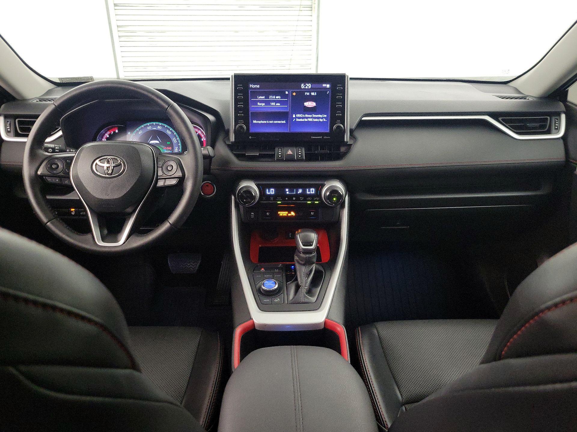 Thumbnail: 2022 Toyota RAV4 - 9