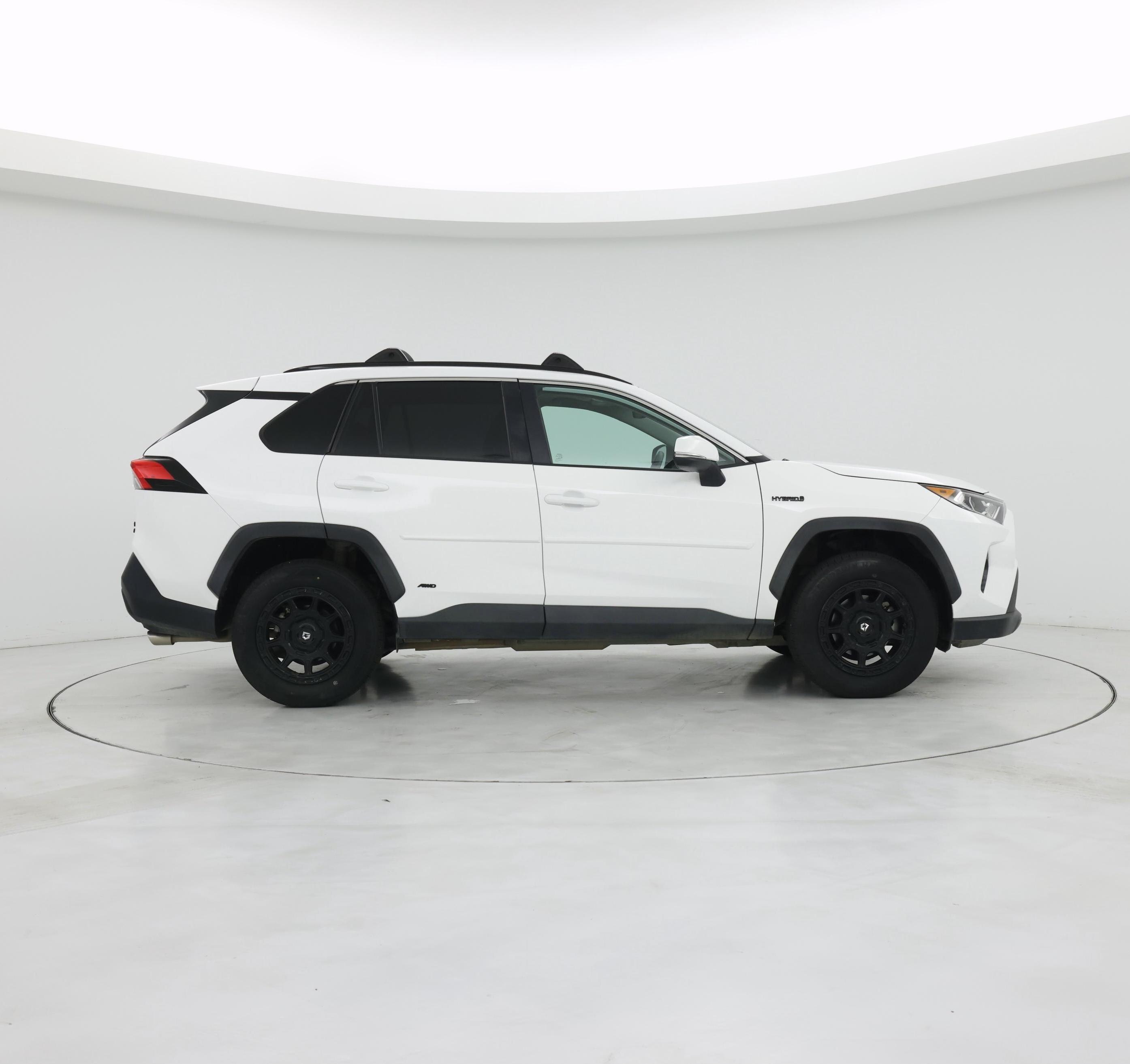 Thumbnail: 2020 Toyota RAV4 - 7