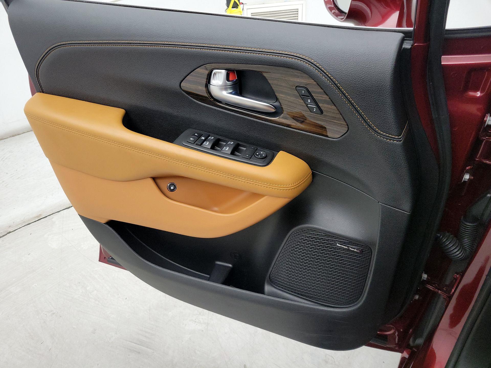 Thumbnail: 2022 Chrysler Pacifica - 12
