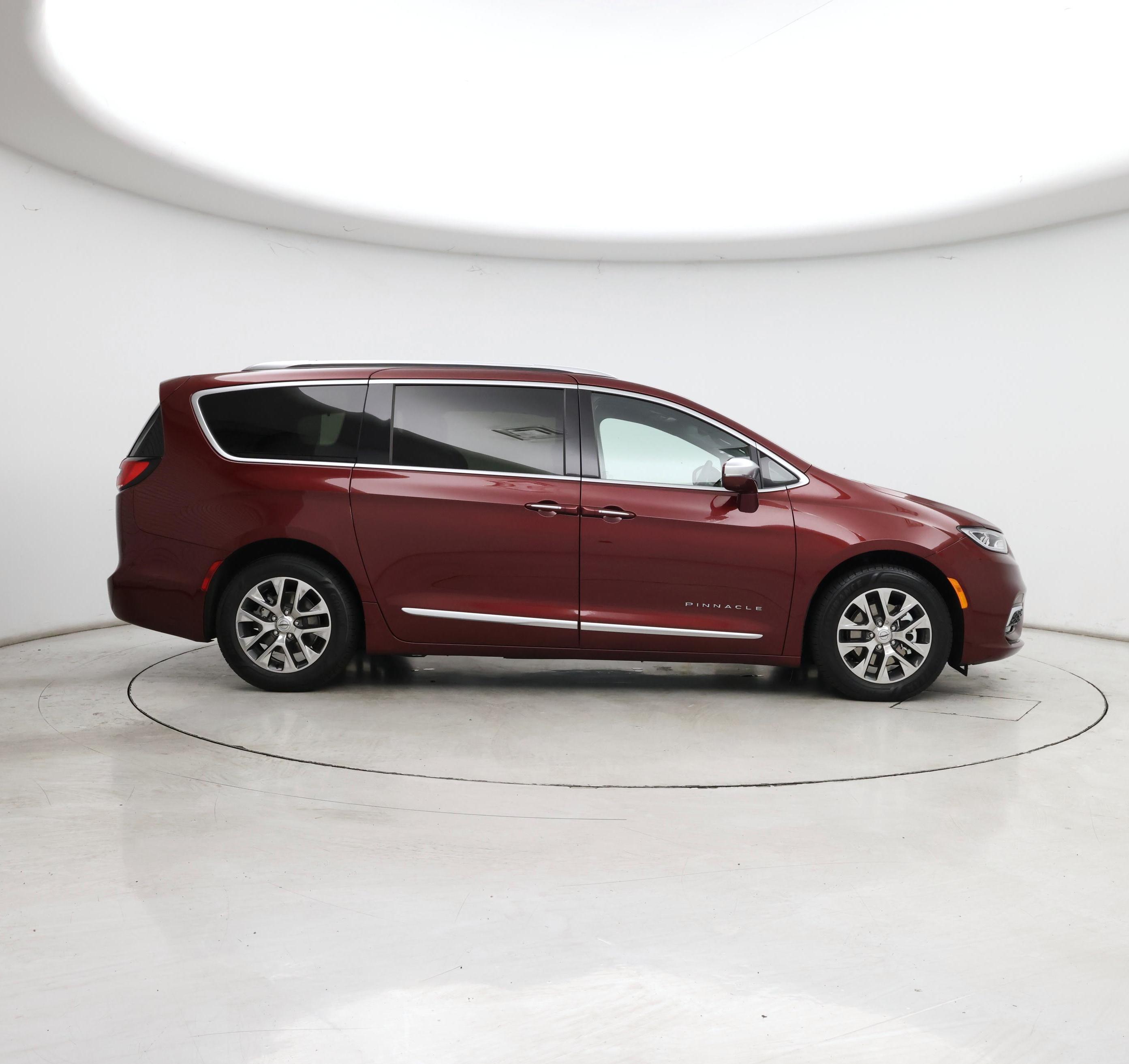 Thumbnail: 2022 Chrysler Pacifica - 7