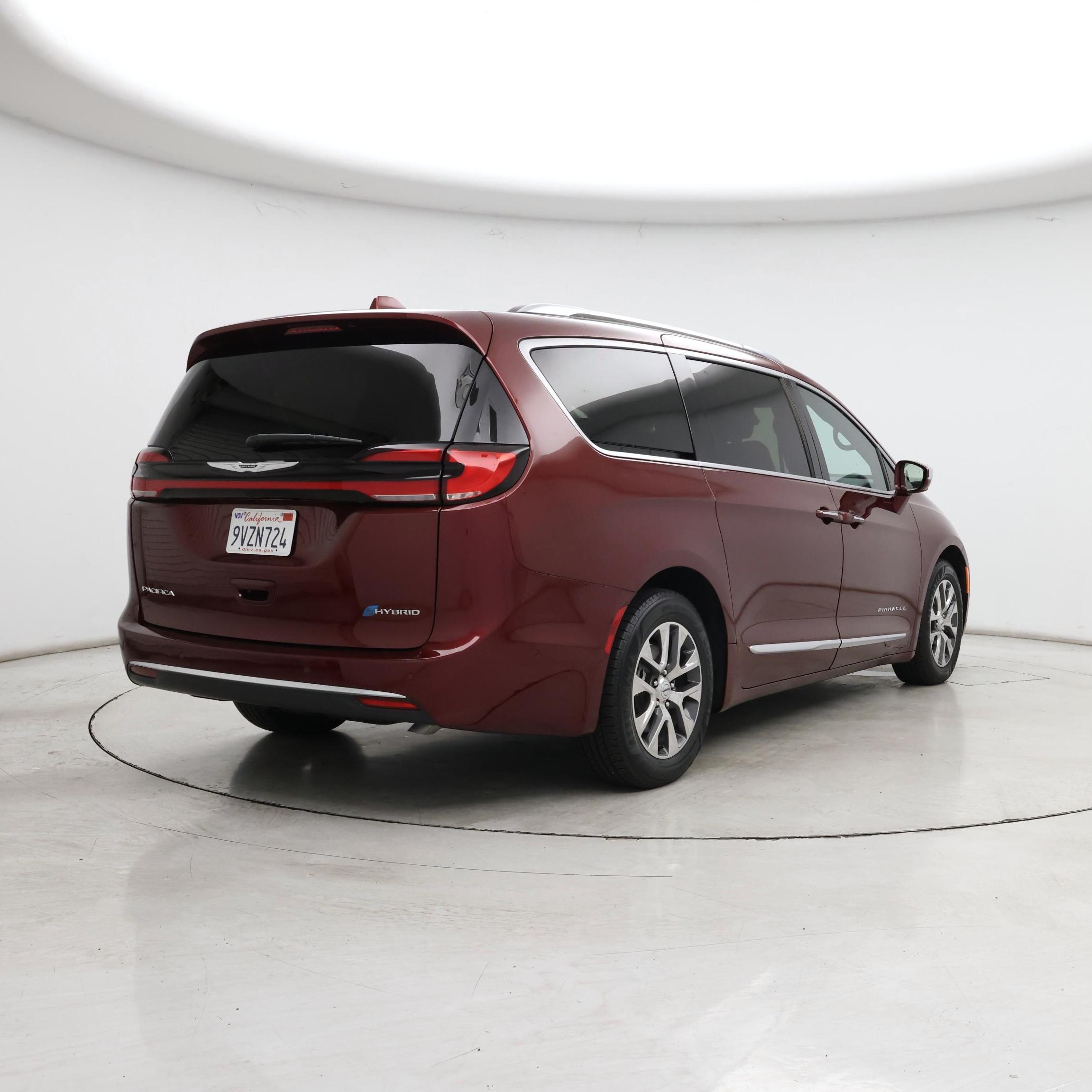 Thumbnail: 2022 Chrysler Pacifica - 8