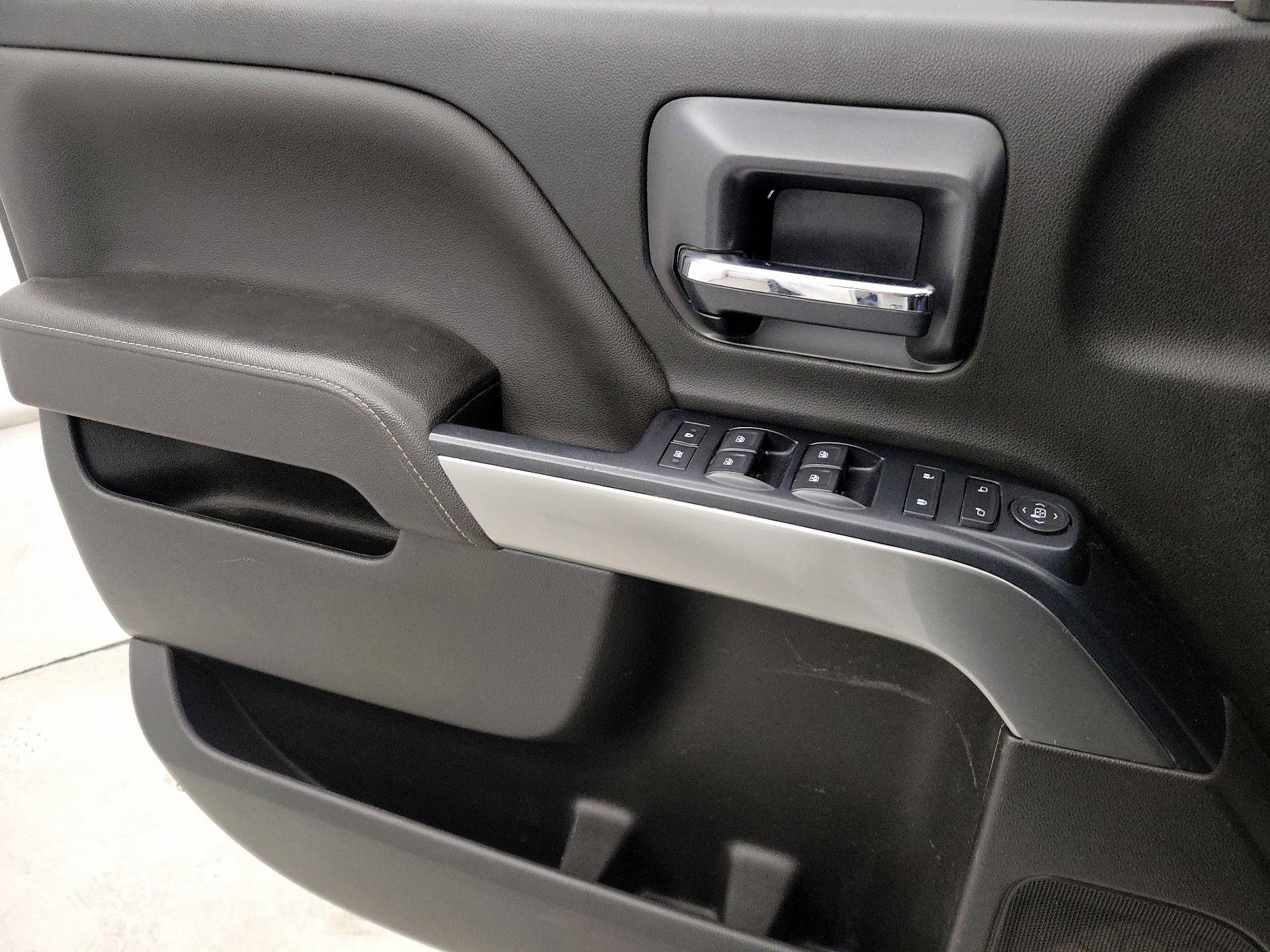 Thumbnail: 2017 Chevrolet Silverado 1500 - 12