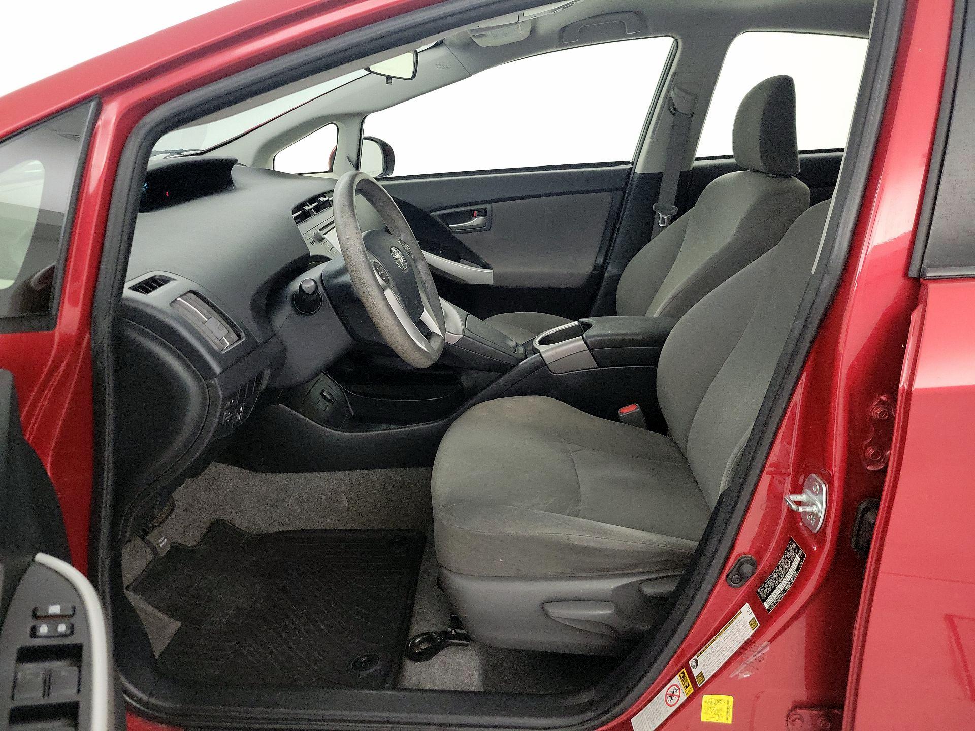 Thumbnail: 2015 Toyota Prius - 11
