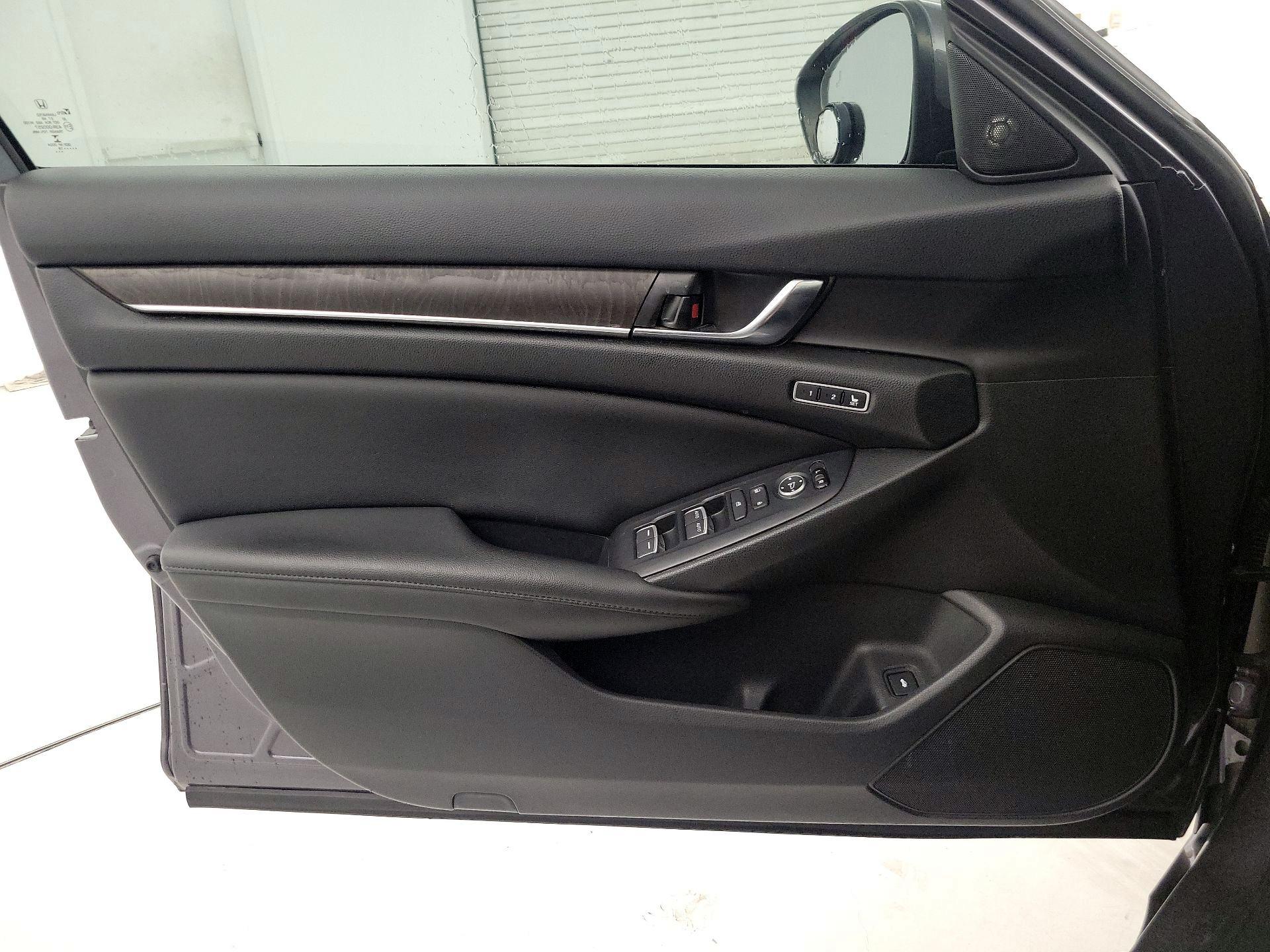 Thumbnail: 2019 Honda Accord - 12