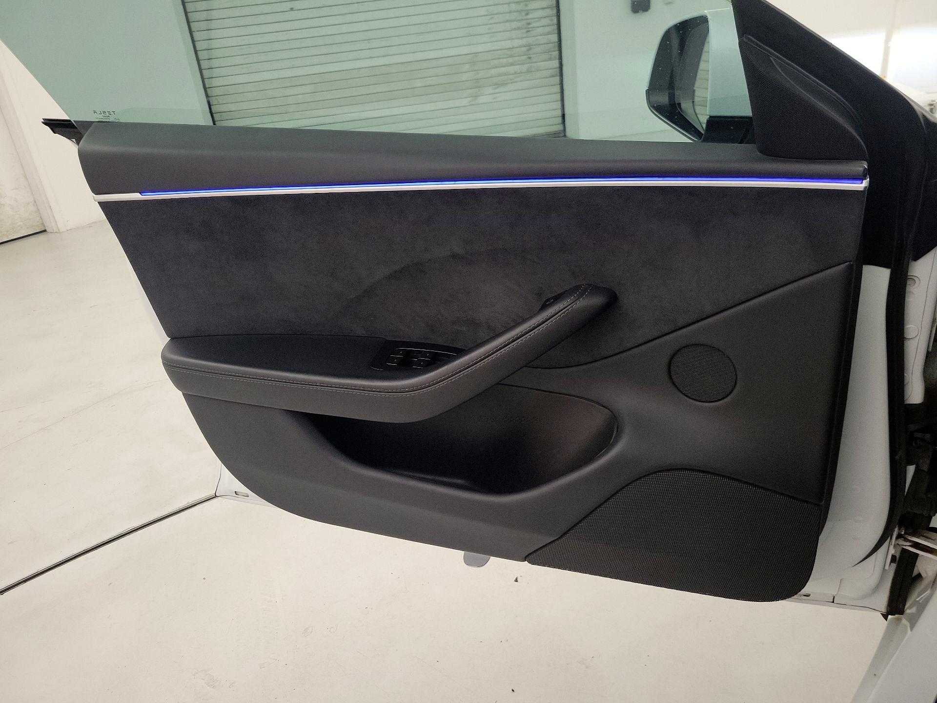 Thumbnail: 2025 Tesla Model 3 - 12