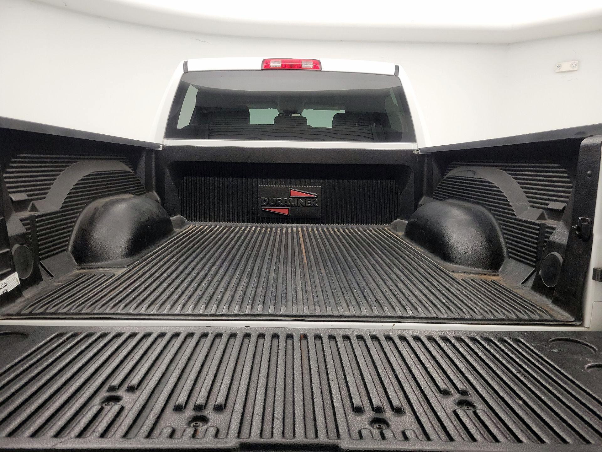 Thumbnail: 2019 RAM 1500 Classic - 20