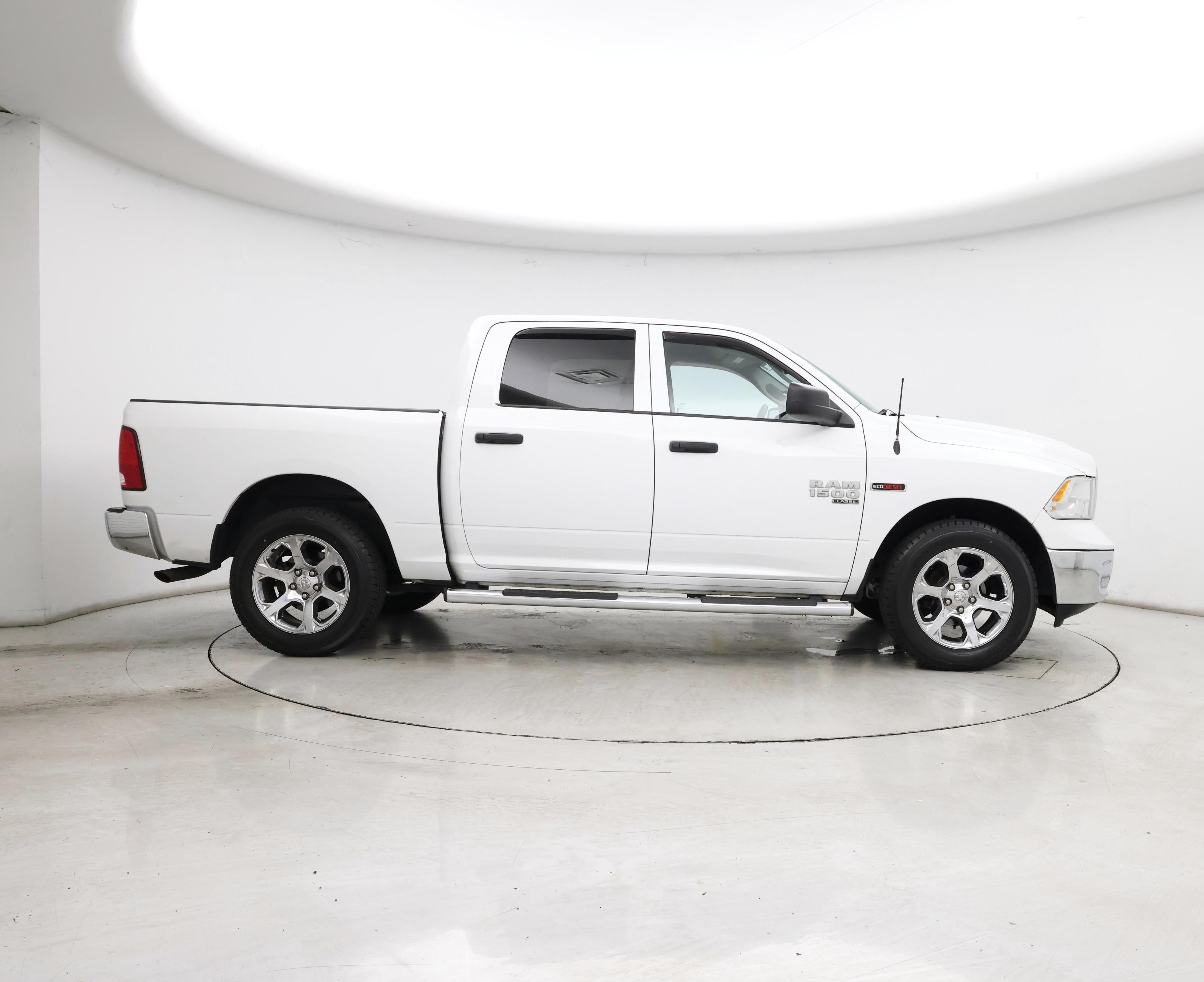 Thumbnail: 2019 RAM 1500 Classic - 7