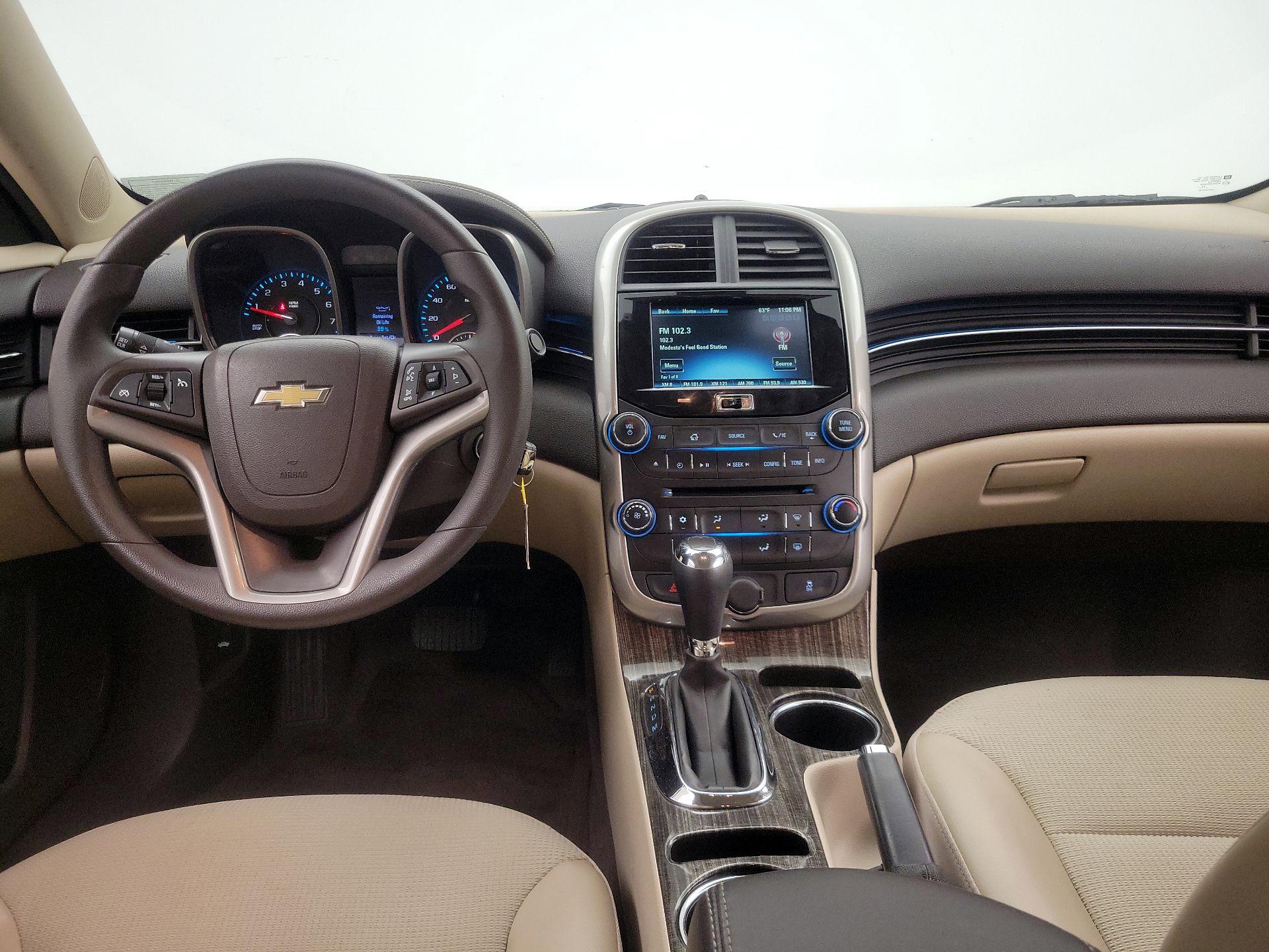 Thumbnail: 2014 Chevrolet Malibu - 9