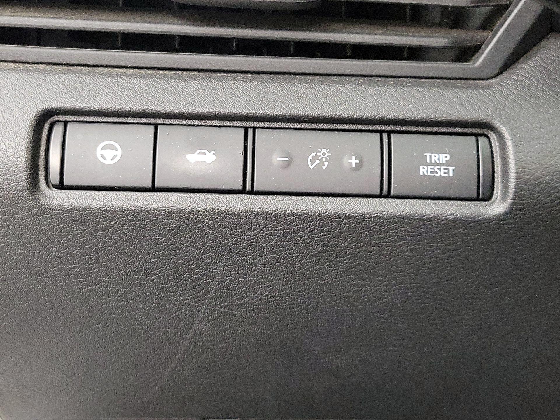 Thumbnail: 2019 Nissan Altima - 13