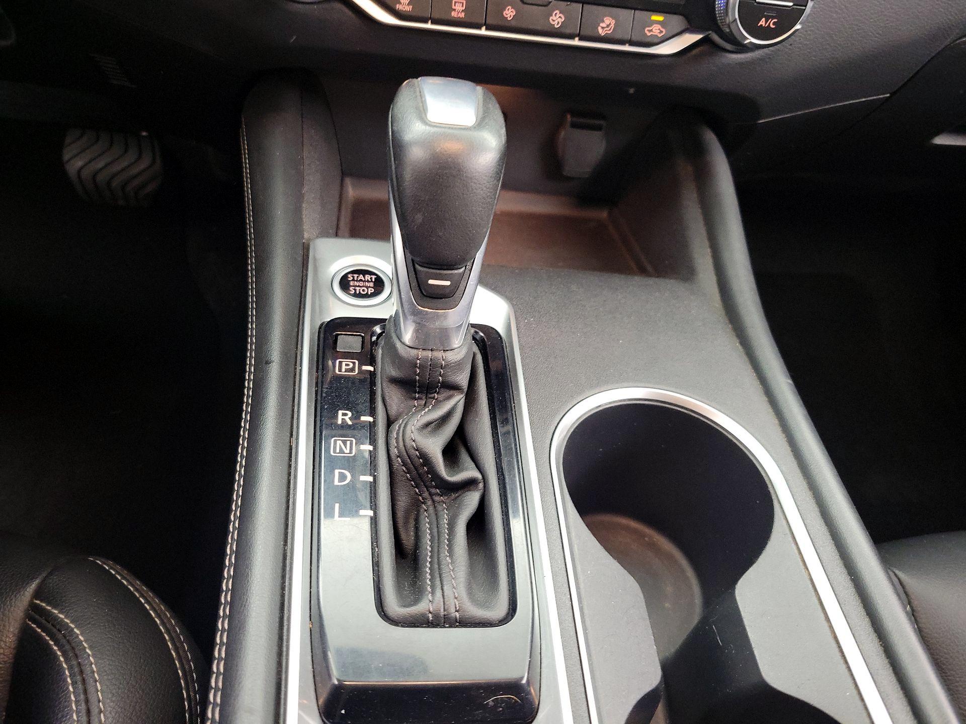 Thumbnail: 2019 Nissan Altima - 18
