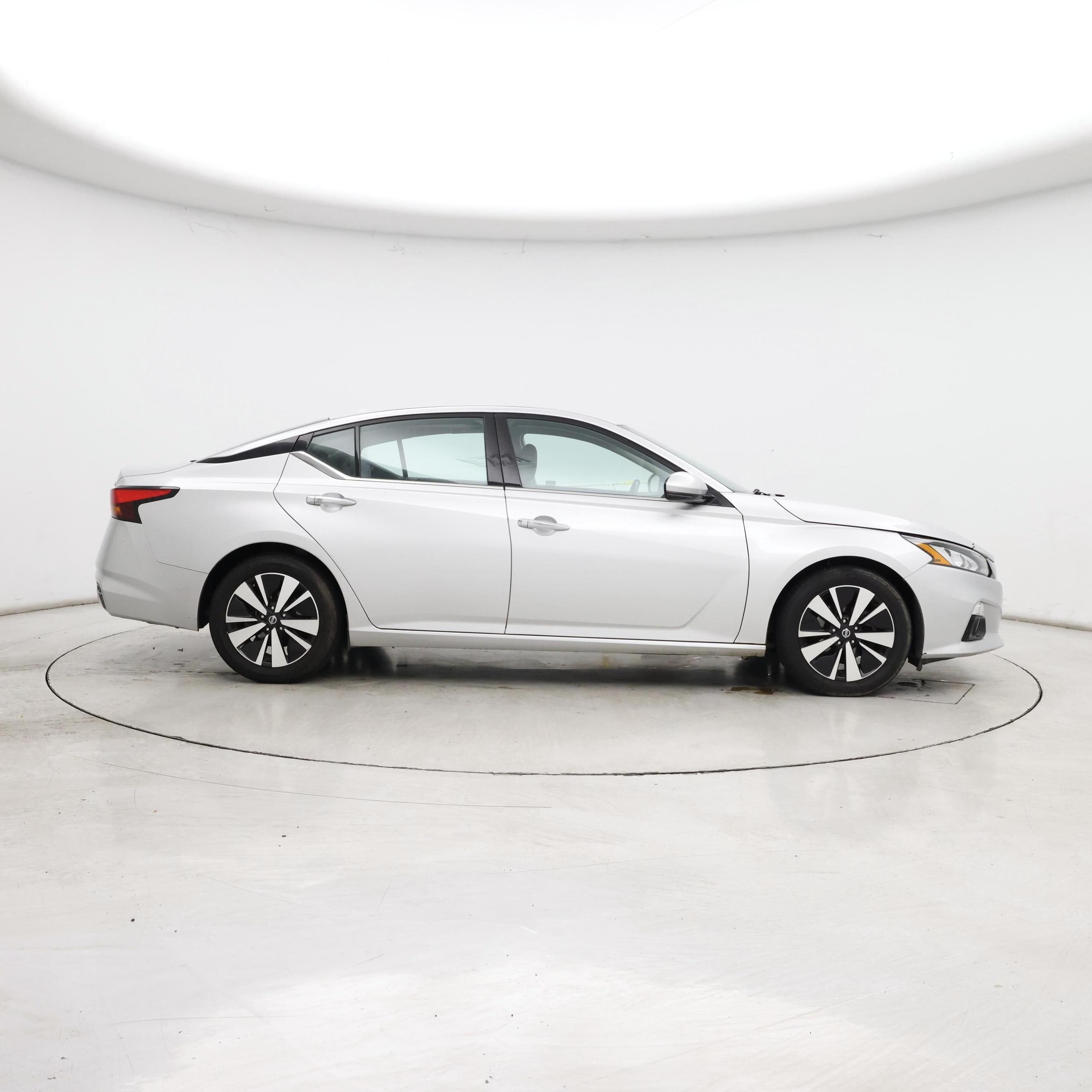 Thumbnail: 2019 Nissan Altima - 7