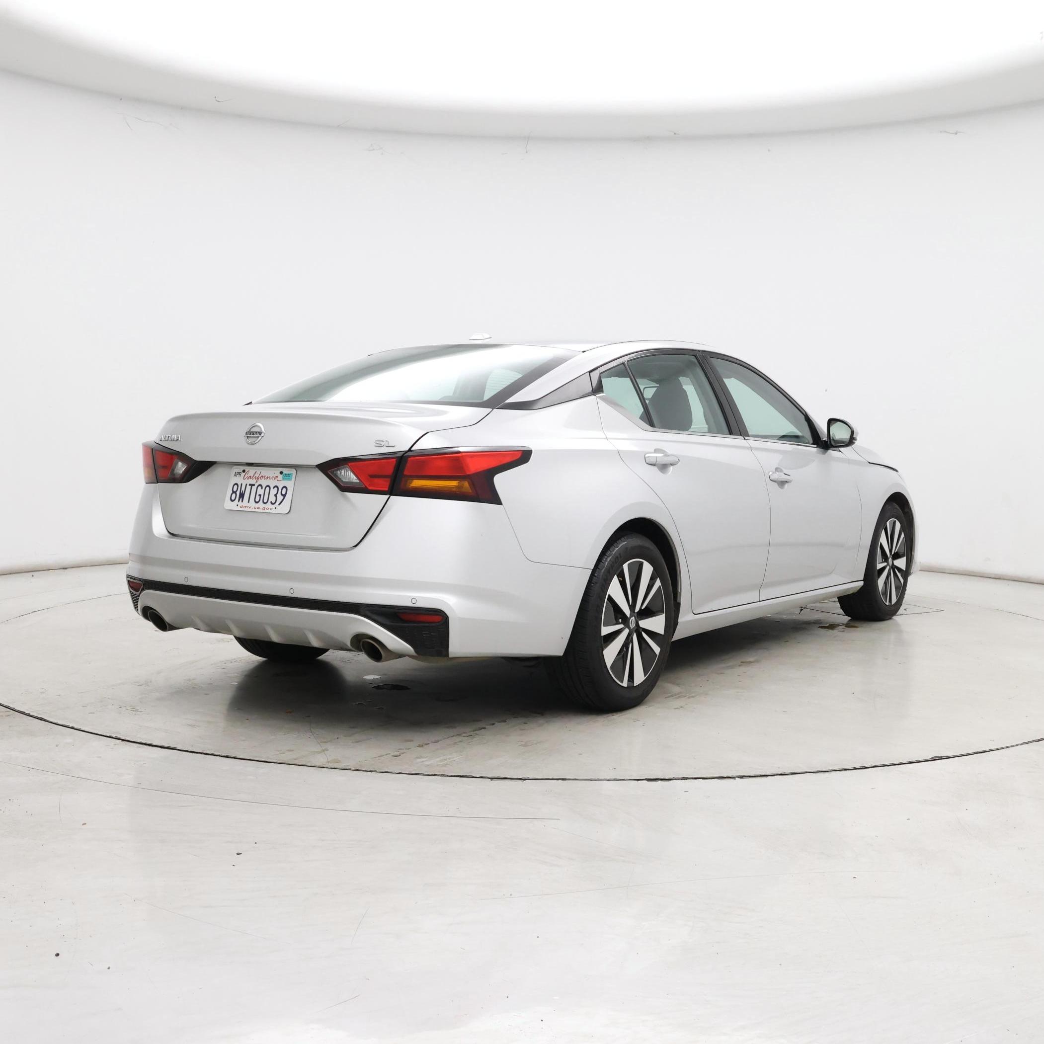 Thumbnail: 2019 Nissan Altima - 8