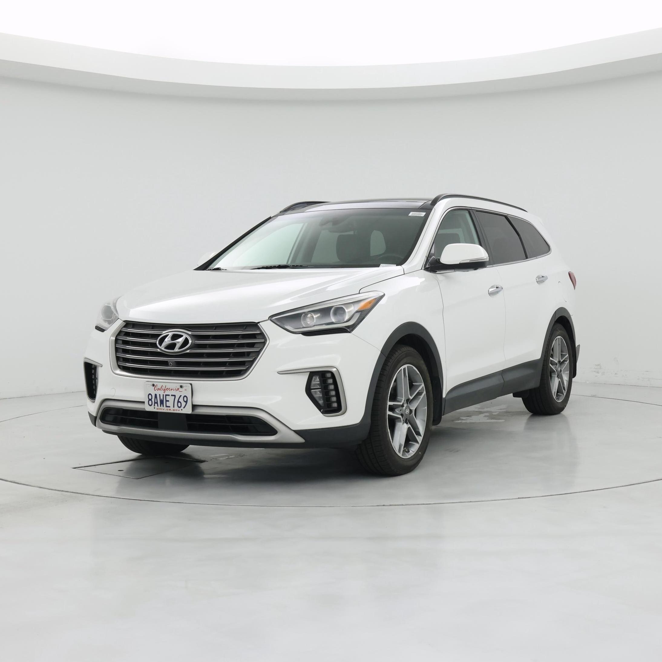 Thumbnail: 2017 Hyundai Santa Fe - 4