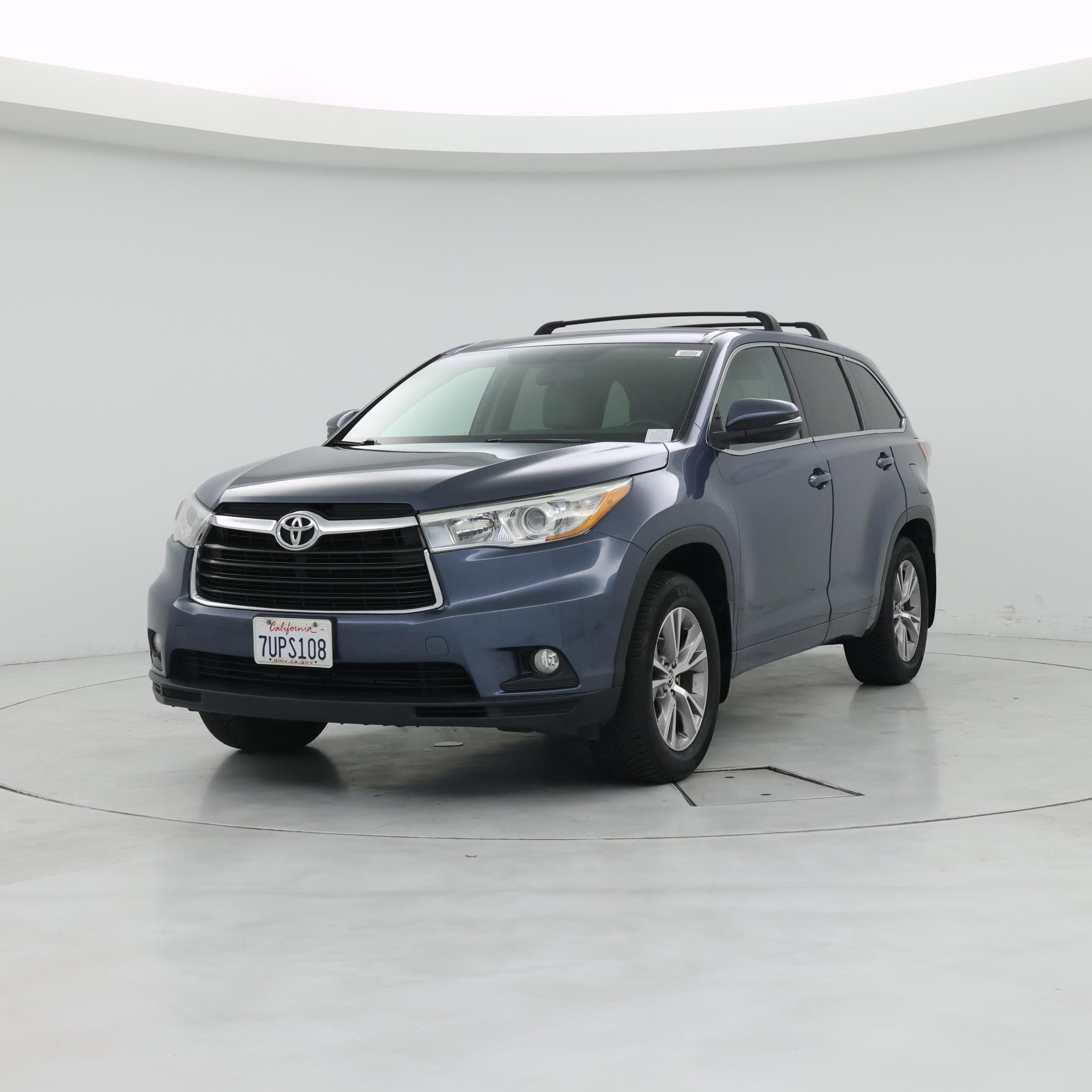 Thumbnail: 2016 Toyota Highlander - 4