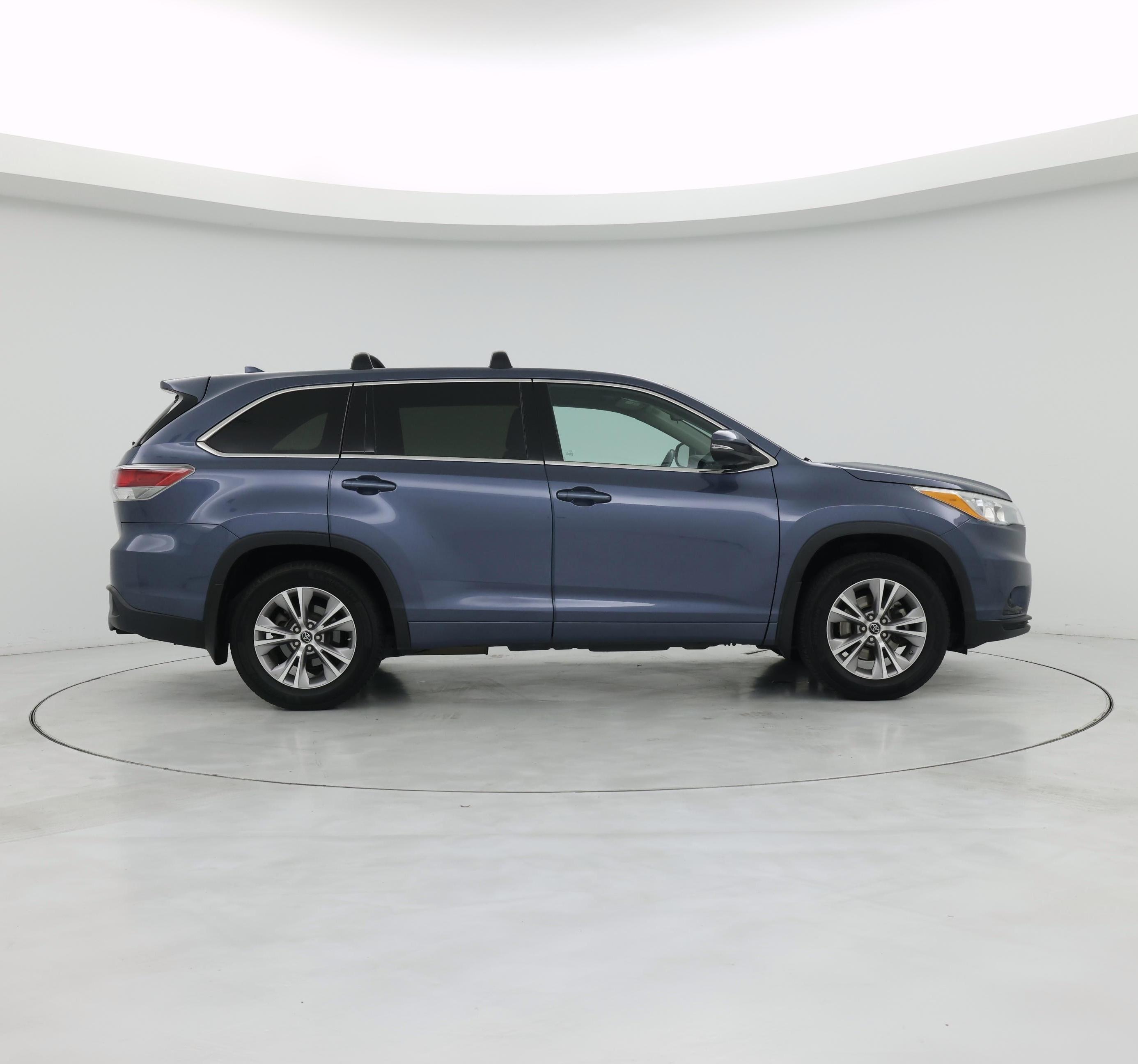 Thumbnail: 2016 Toyota Highlander - 7