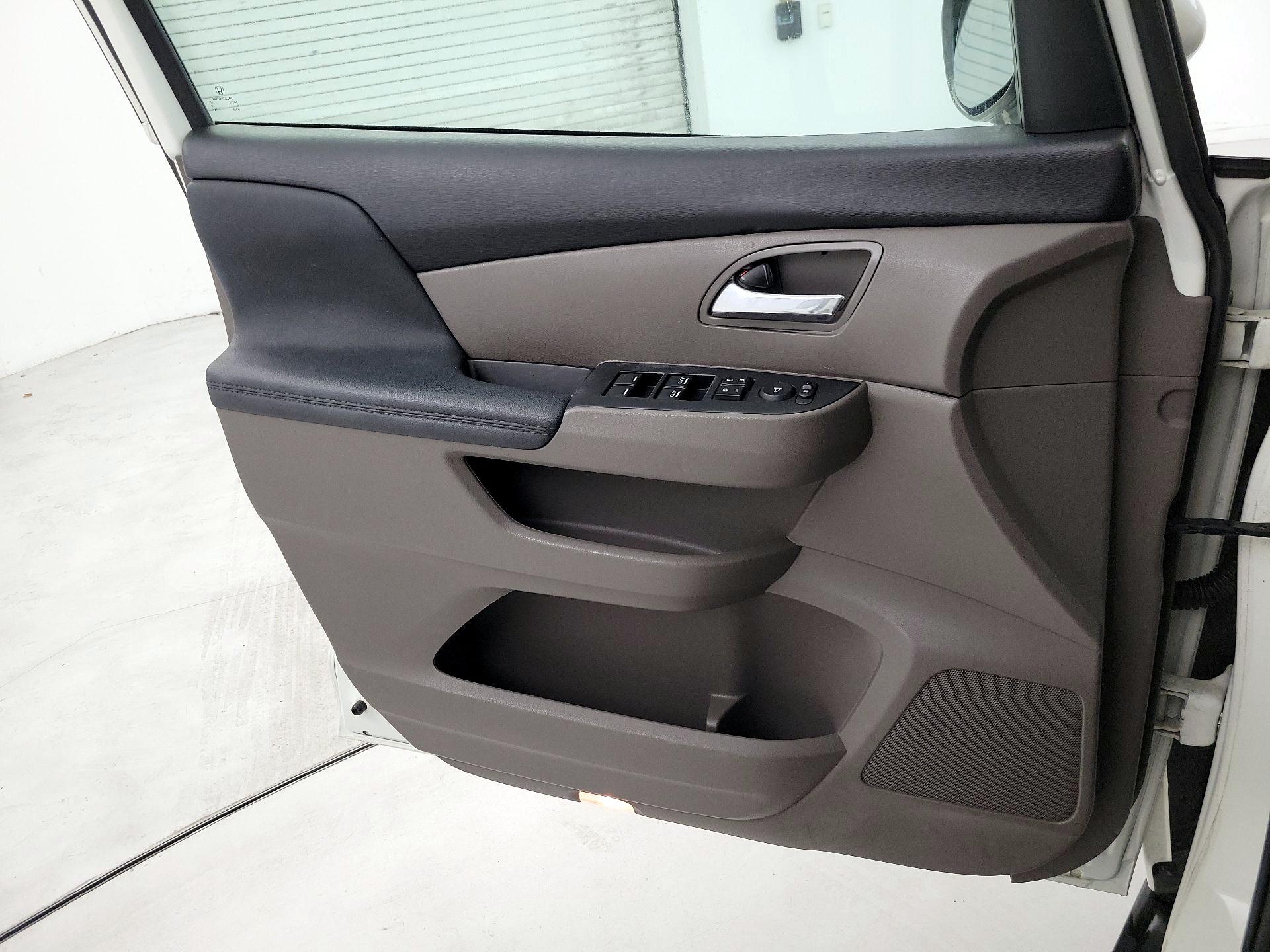 Thumbnail: 2016 Honda Odyssey - 12