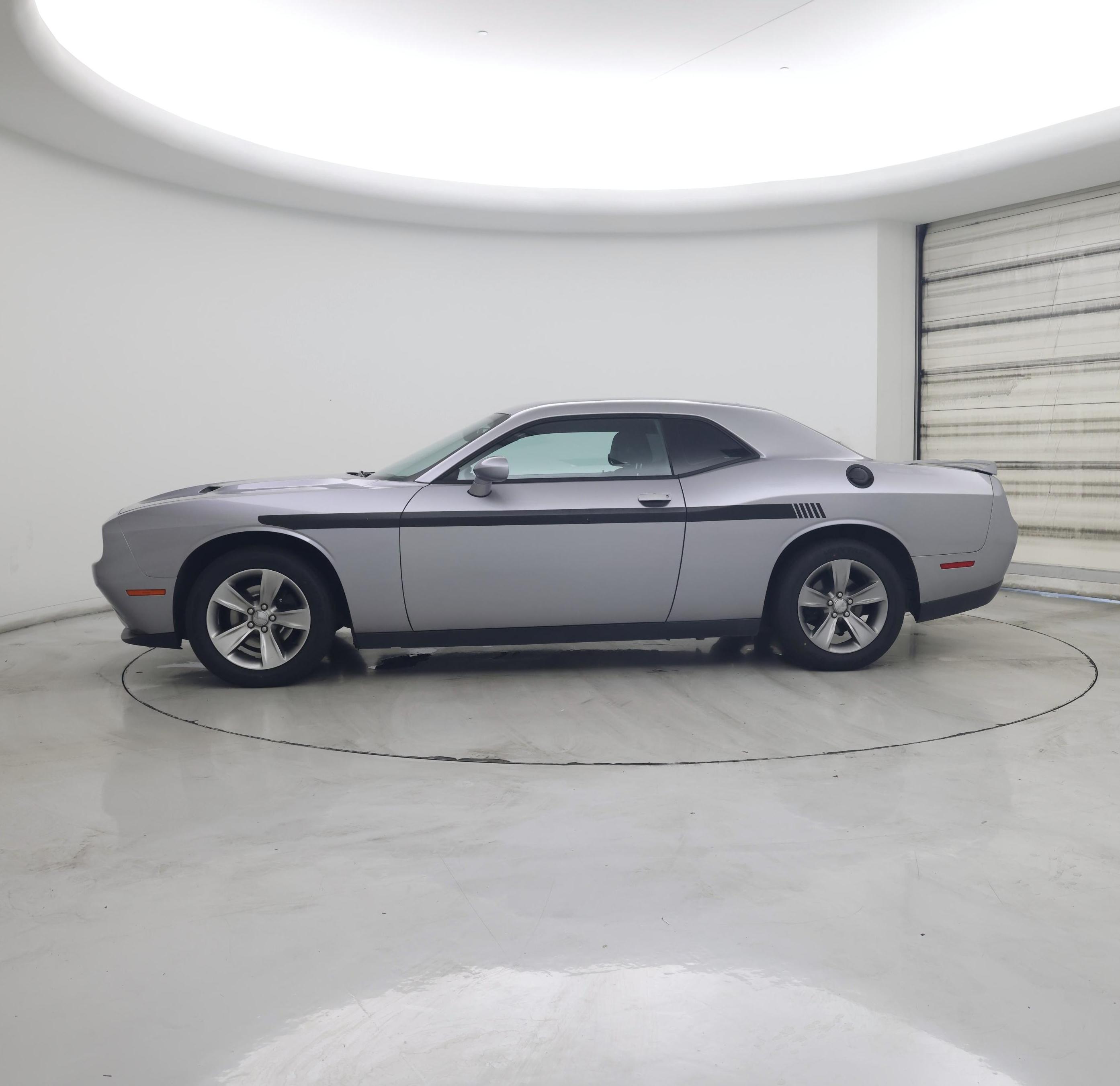 Thumbnail: 2018 Dodge Challenger - 3