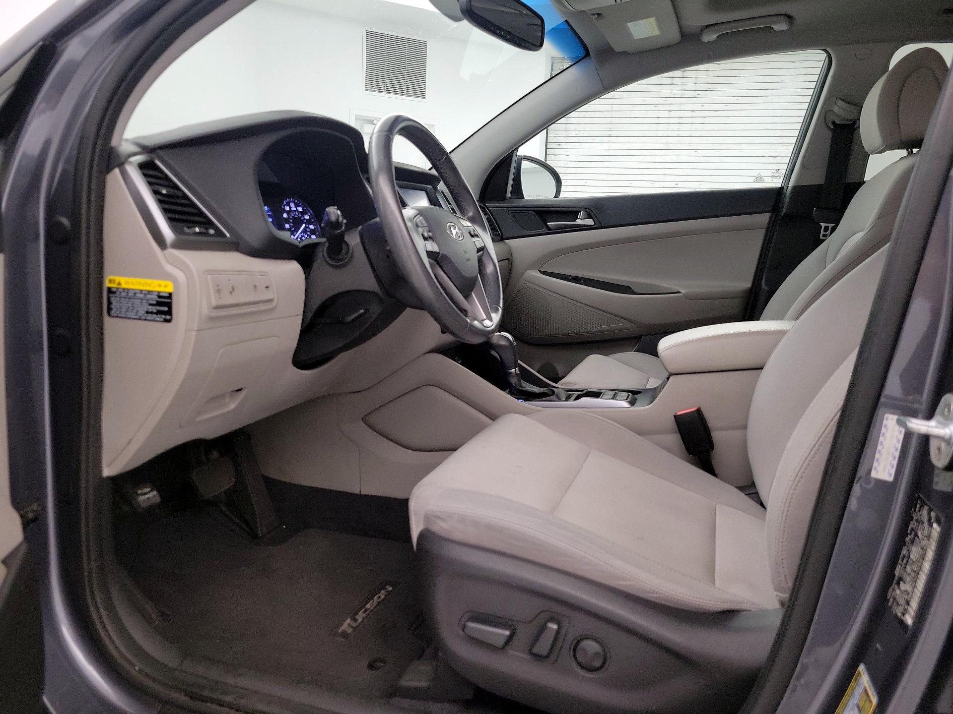 Thumbnail: 2018 Hyundai Tucson - 11