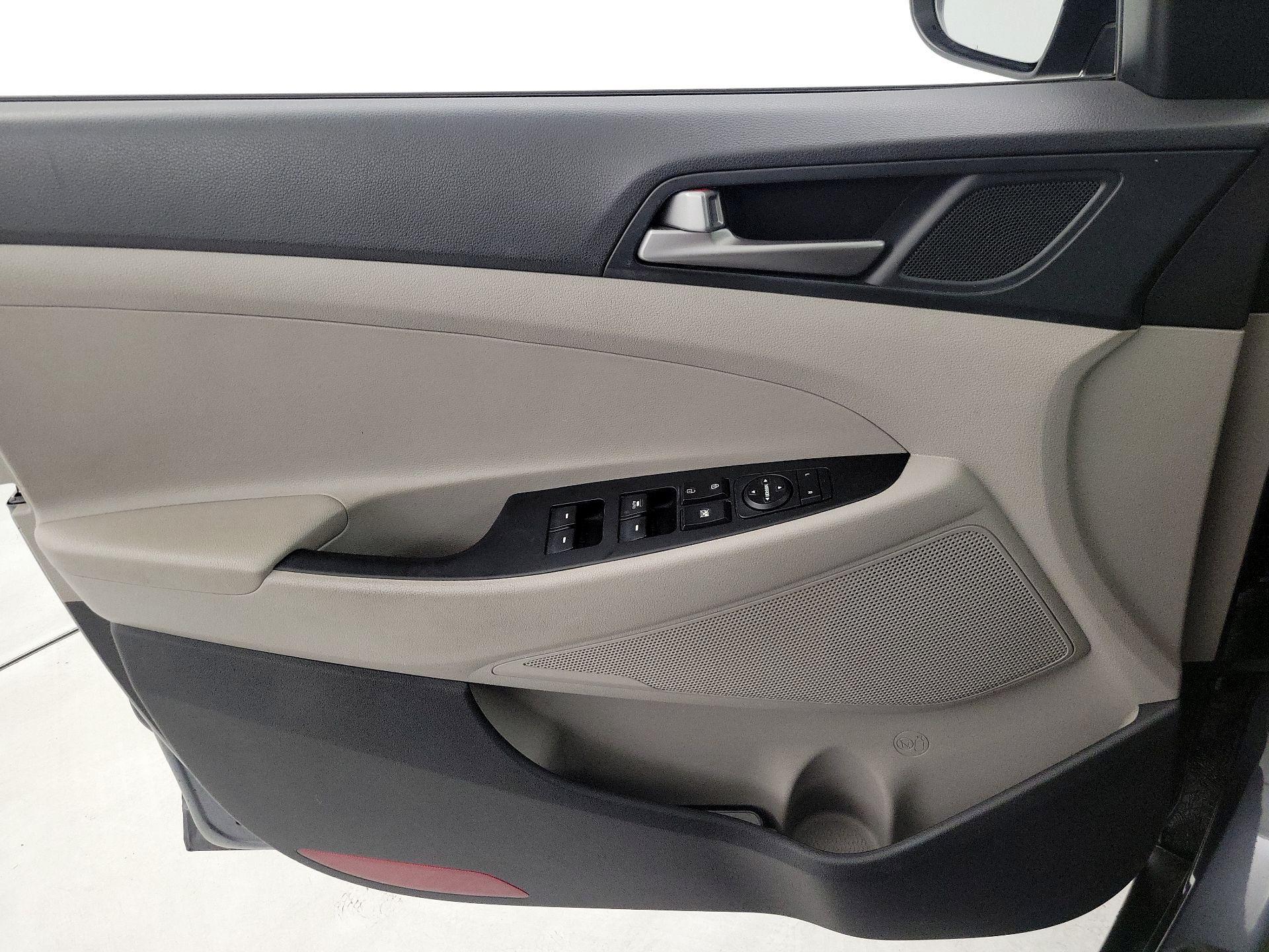 Thumbnail: 2018 Hyundai Tucson - 12