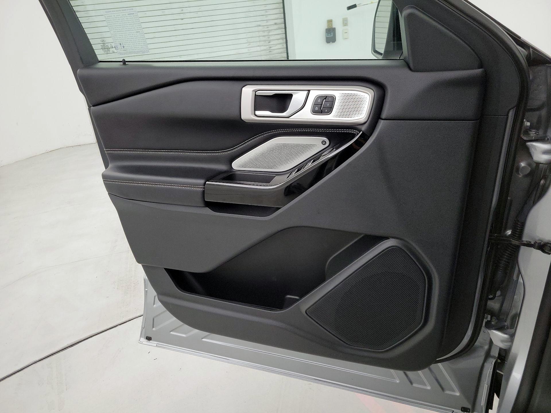Thumbnail: 2021 Ford Explorer - 12
