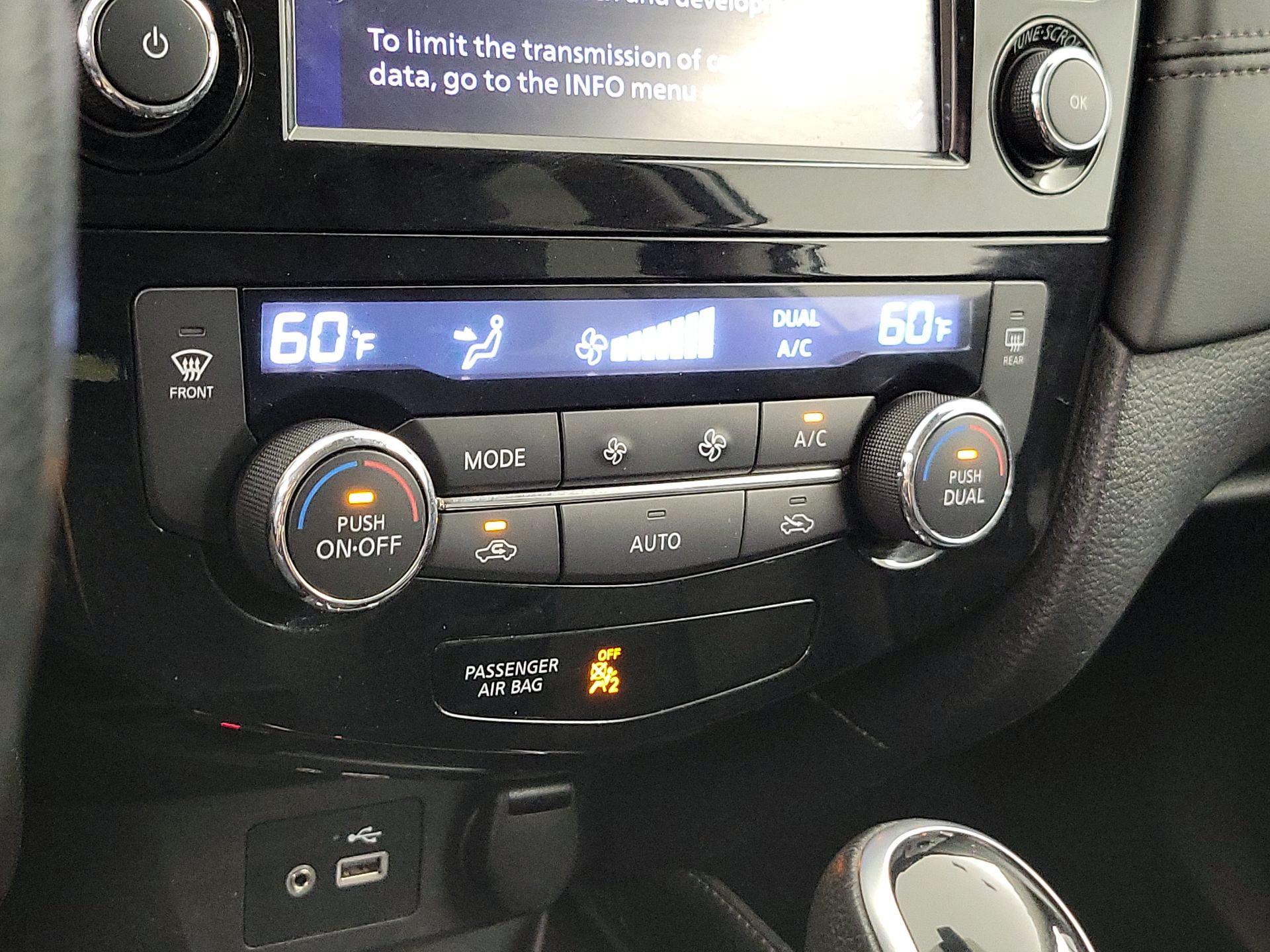 Thumbnail: 2019 Nissan Rogue - 17