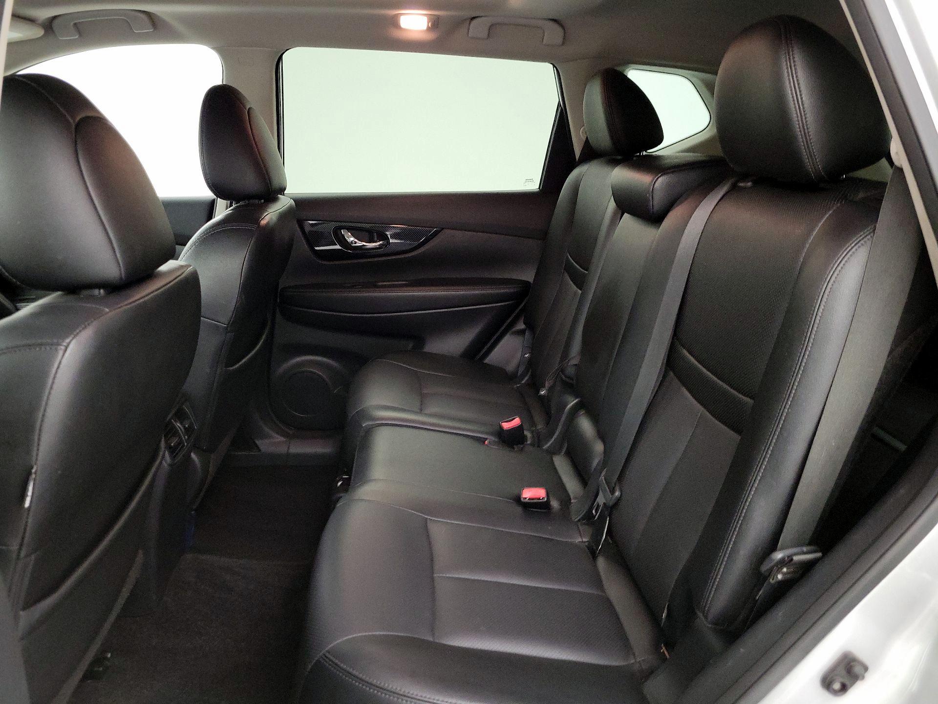 Thumbnail: 2019 Nissan Rogue - 20