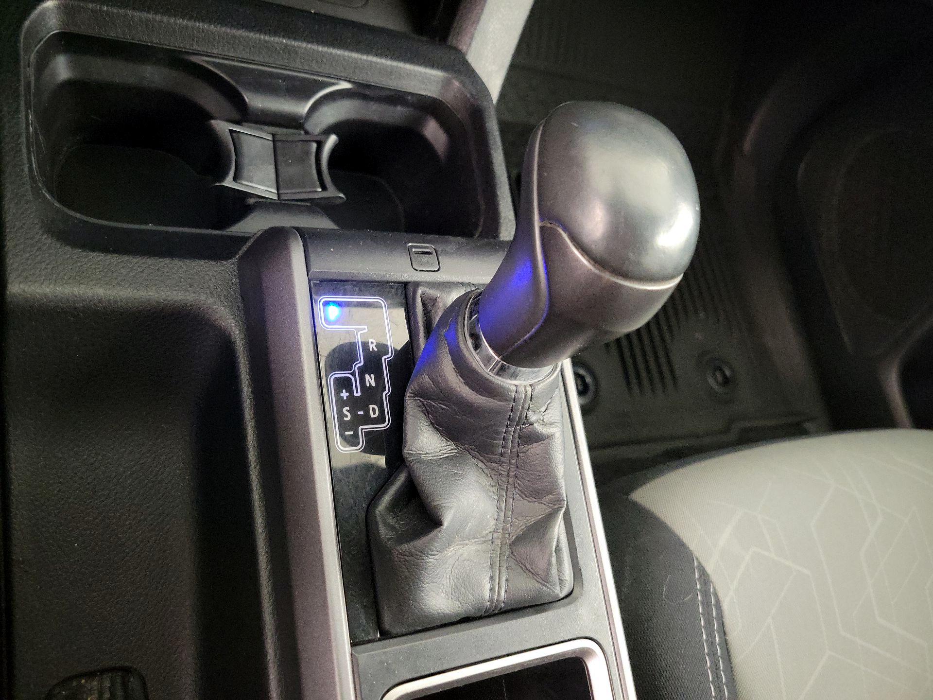 Thumbnail: 2021 Toyota Tacoma - 17