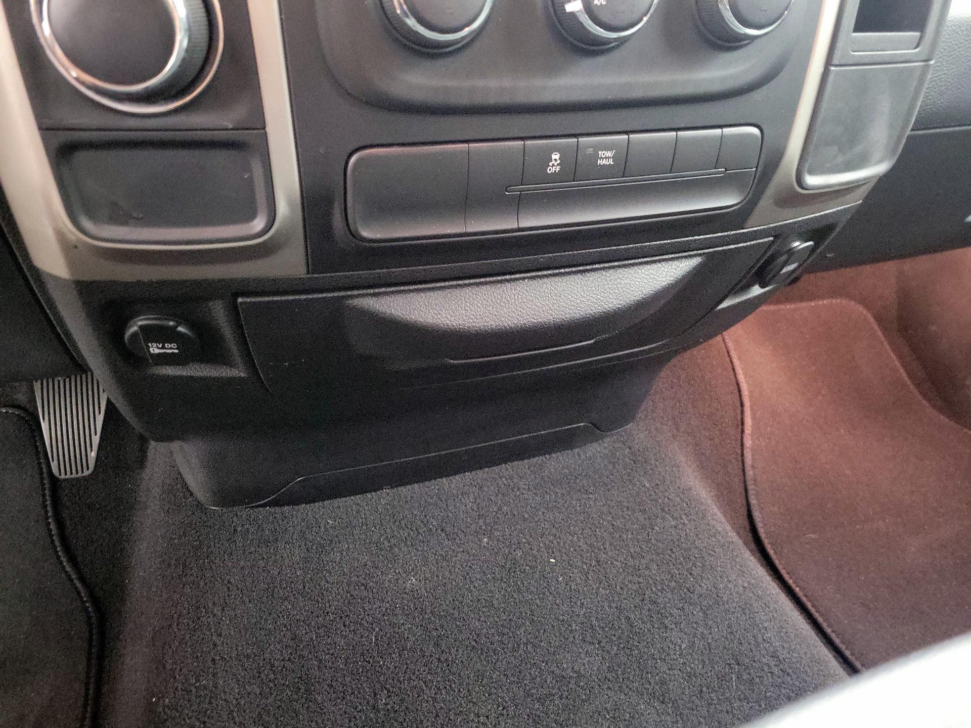 Thumbnail: 2015 RAM 1500 - 17