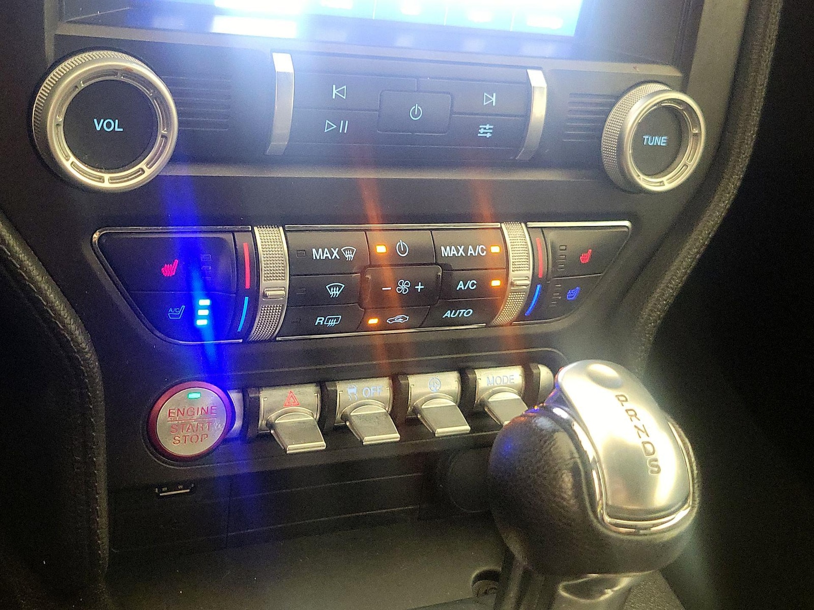 2020 Ford Mustang GT Premium - Photo 18