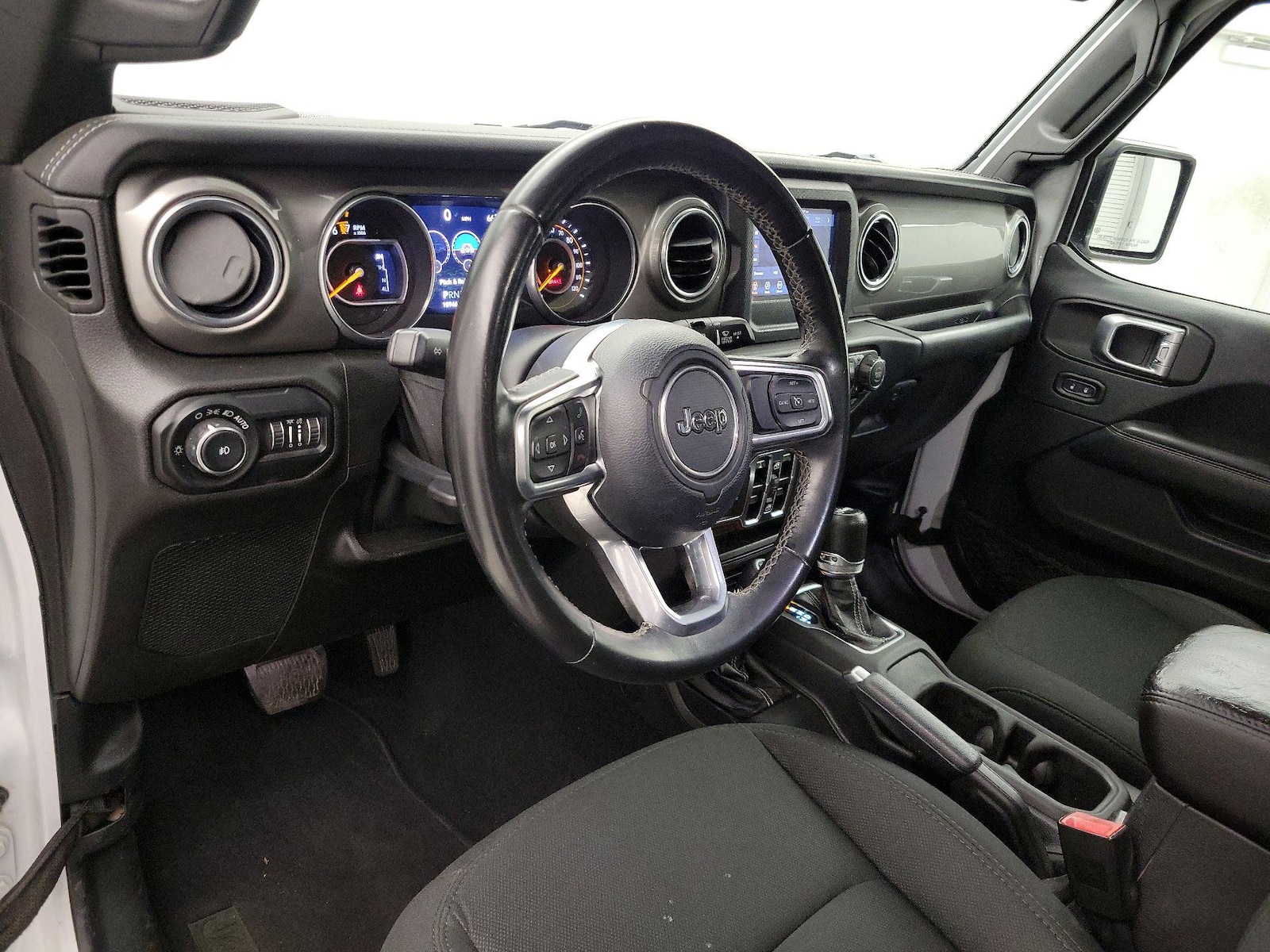 Apple CarPlay® & Android Auto™