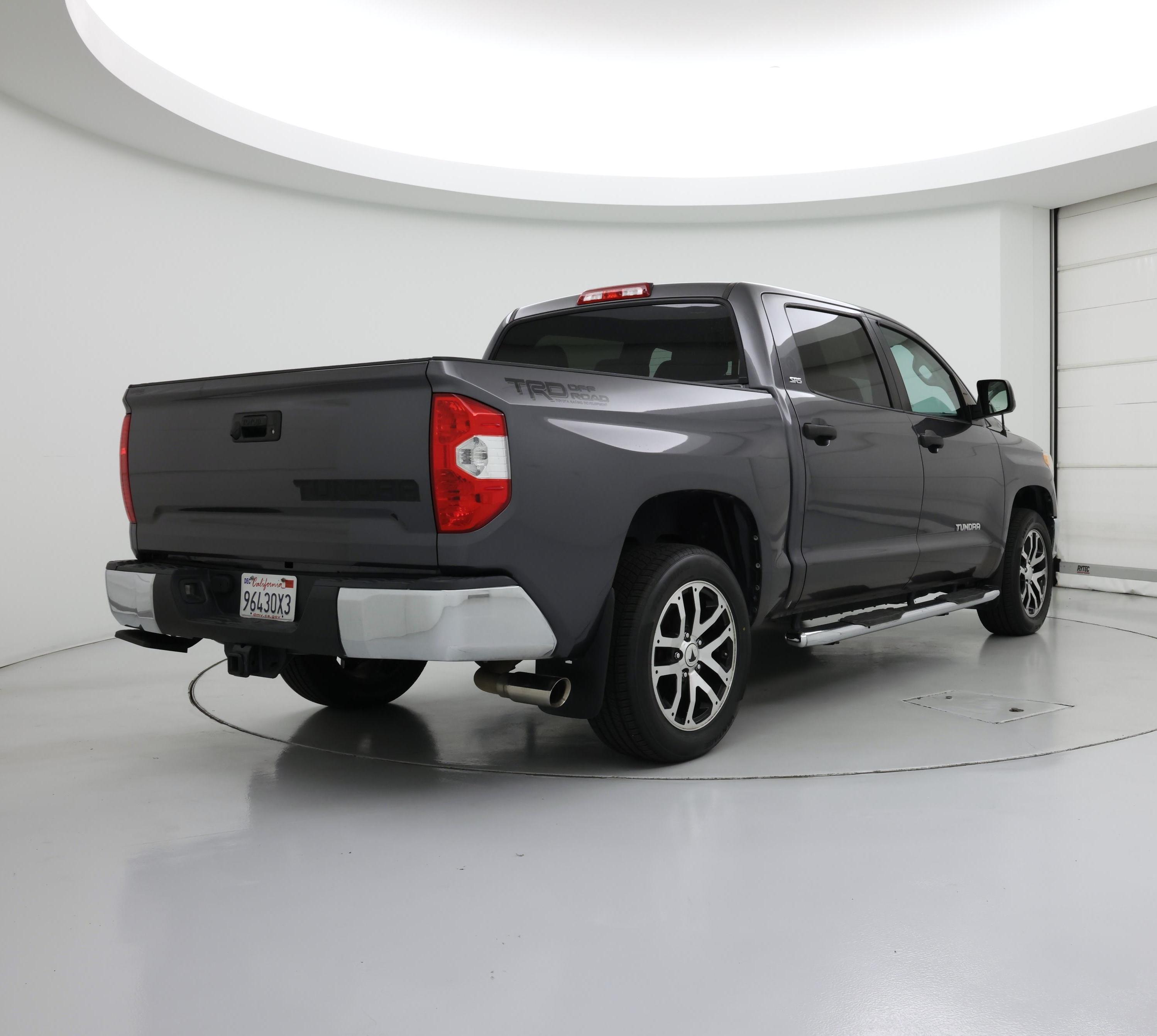 Thumbnail: 2017 Toyota Tundra - 8