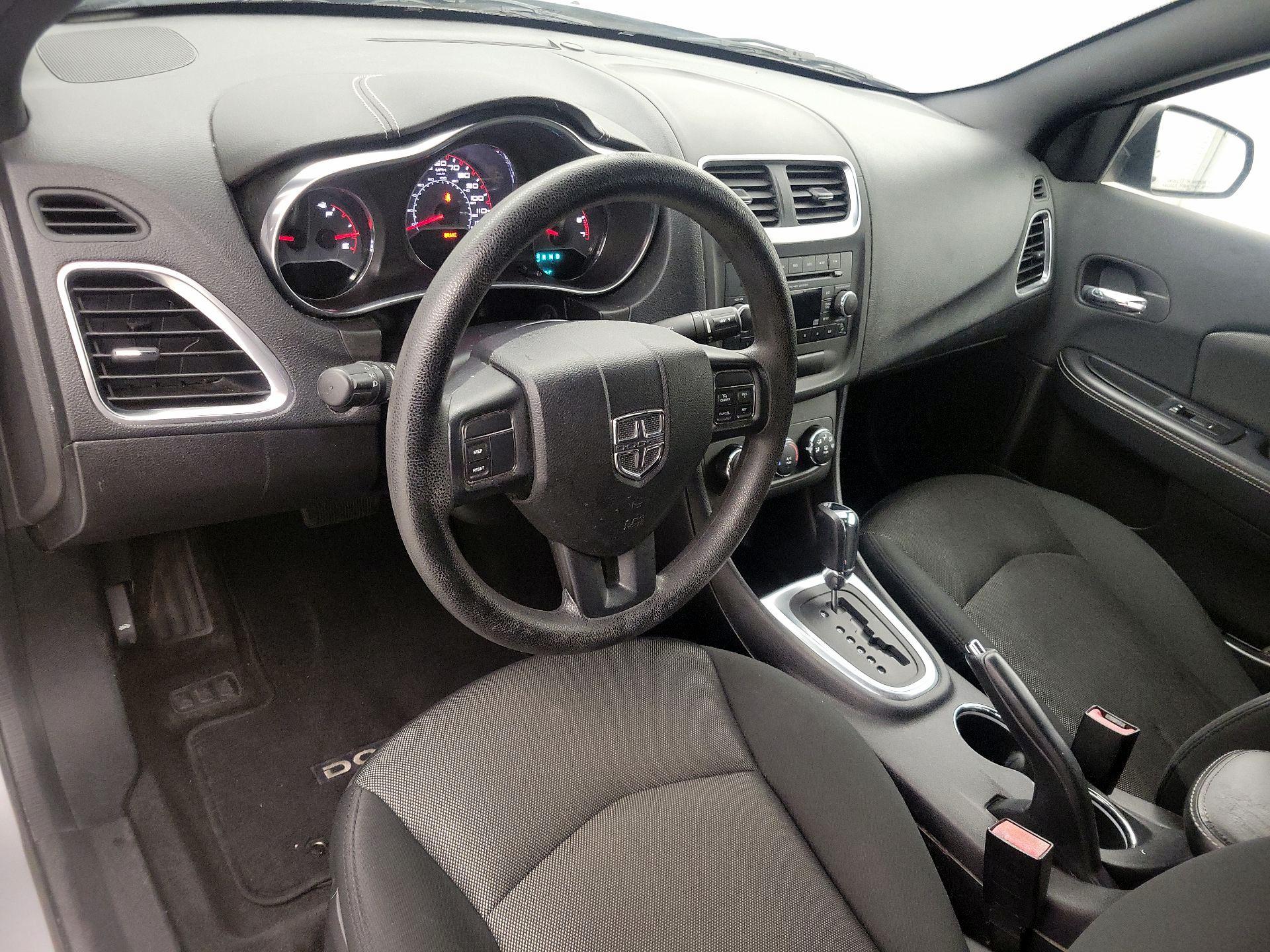 Thumbnail: 2014 Dodge Avenger - 9