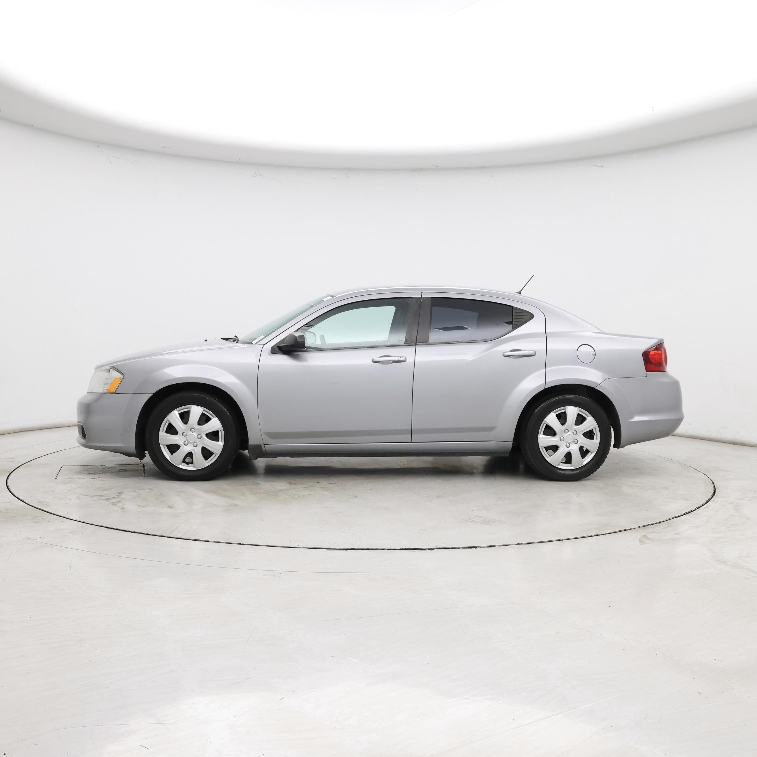 Thumbnail: 2014 Dodge Avenger - 3