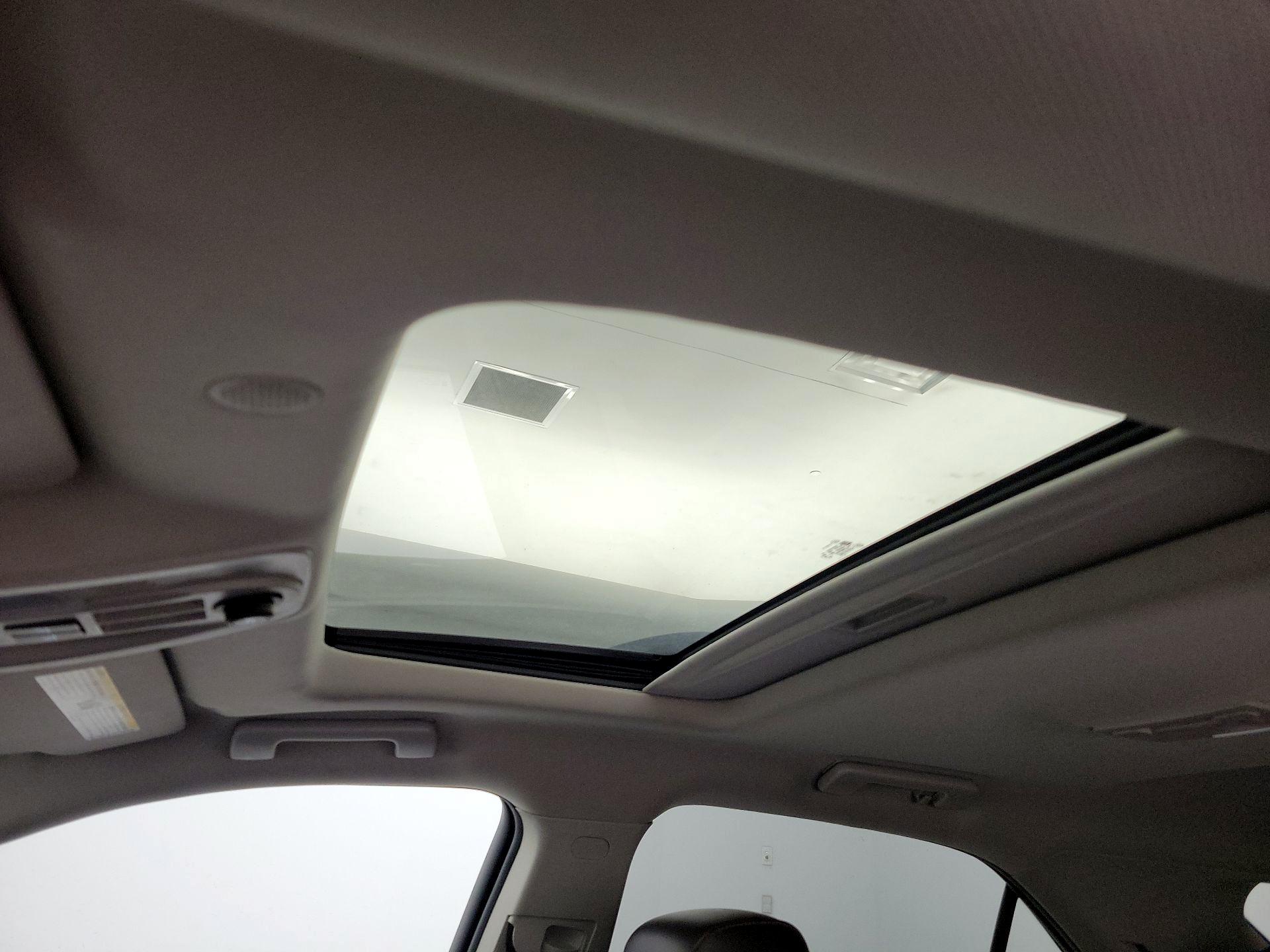 Thumbnail: 2016 Chevrolet Equinox - 19