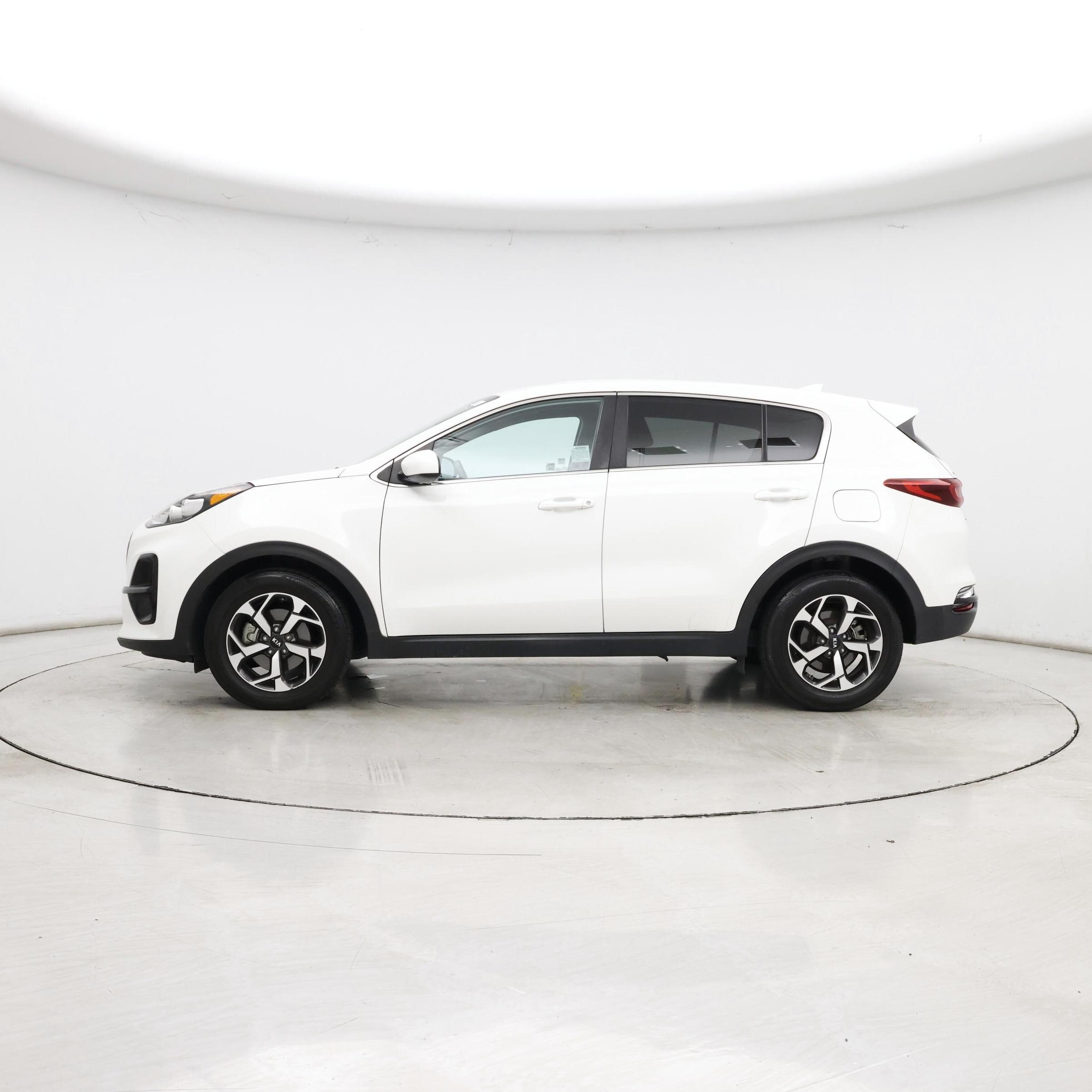 Thumbnail: 2020 Kia Sportage - 3