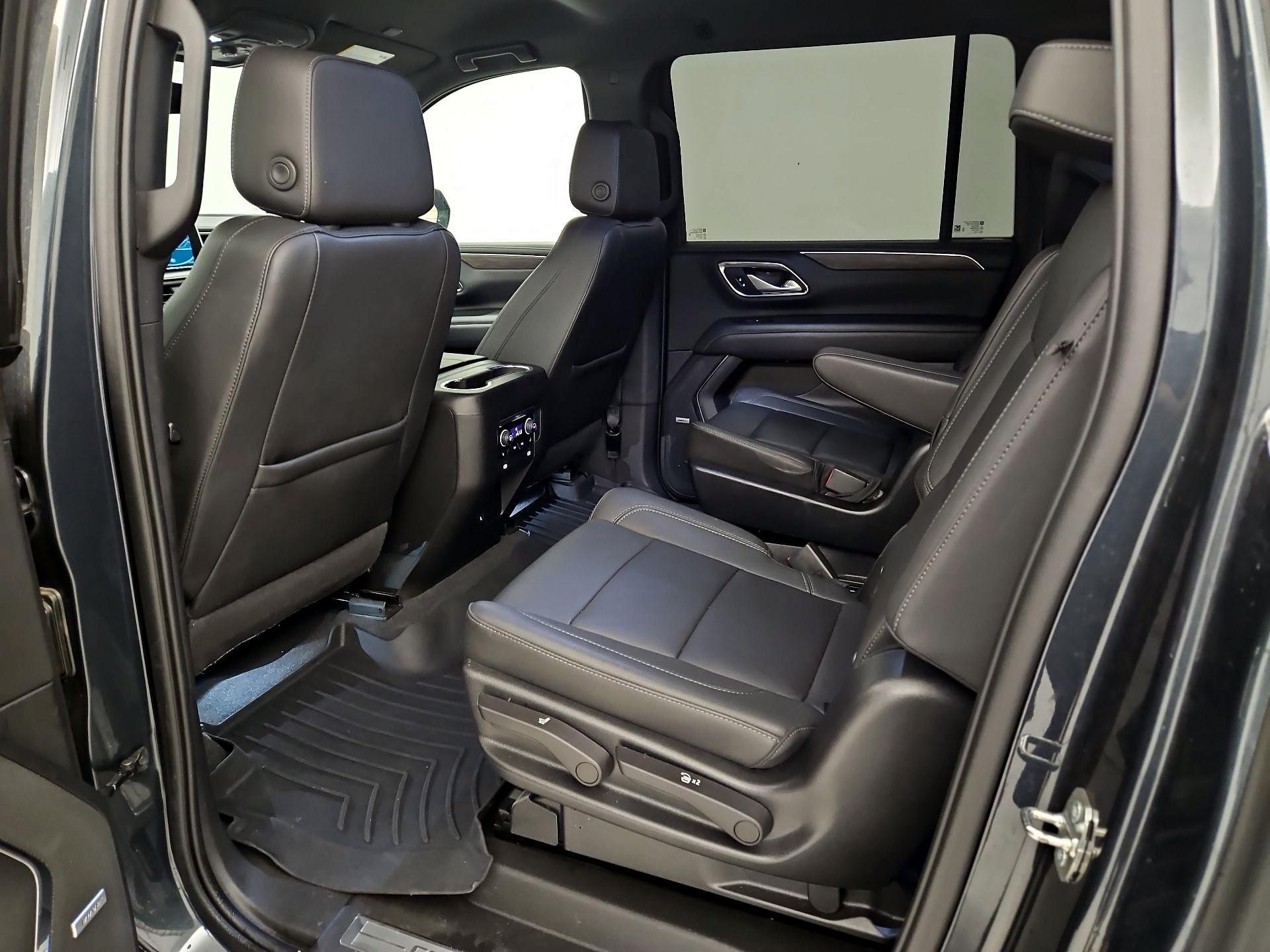 Thumbnail: 2022 Chevrolet Suburban - 19