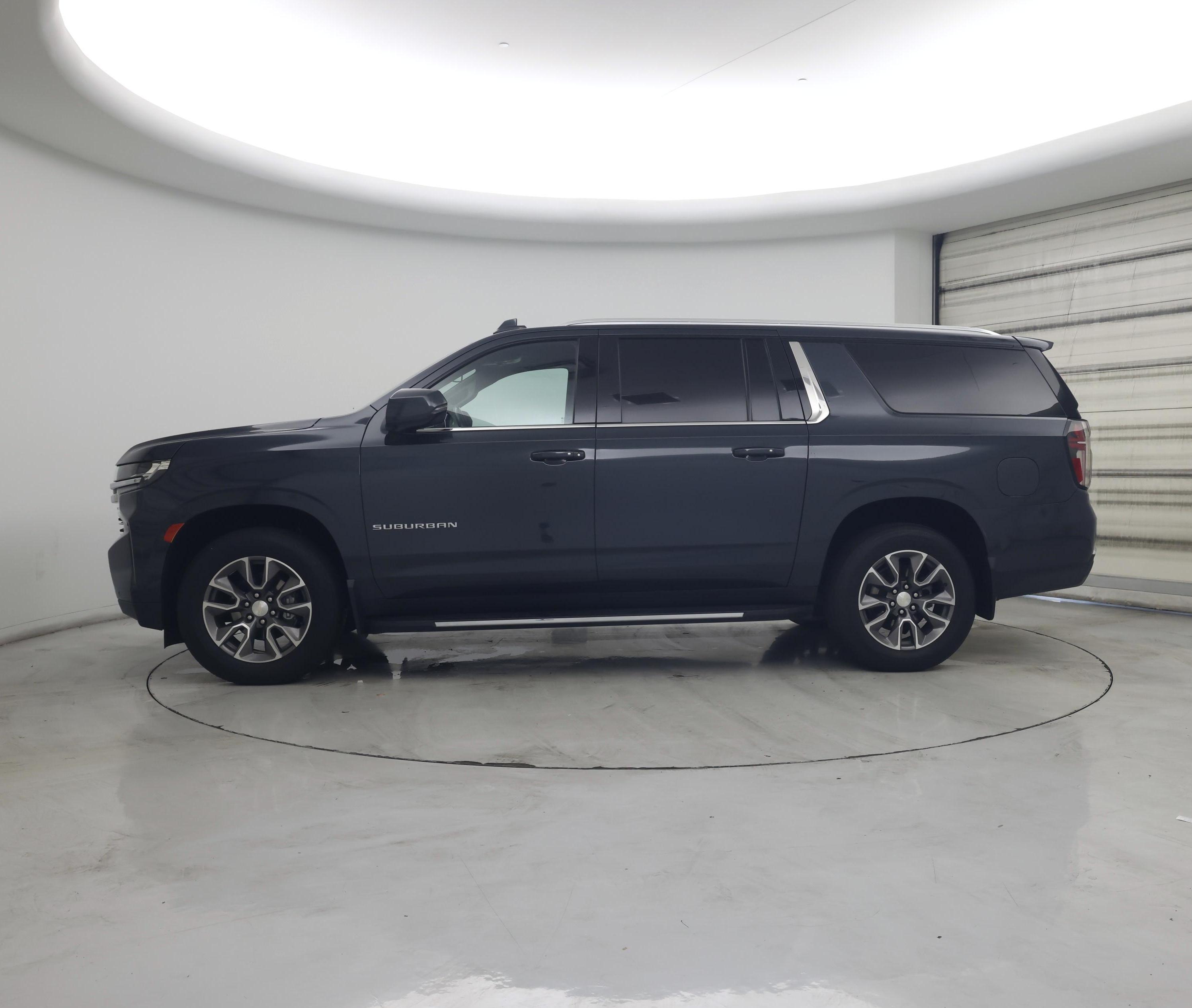 Thumbnail: 2022 Chevrolet Suburban - 3