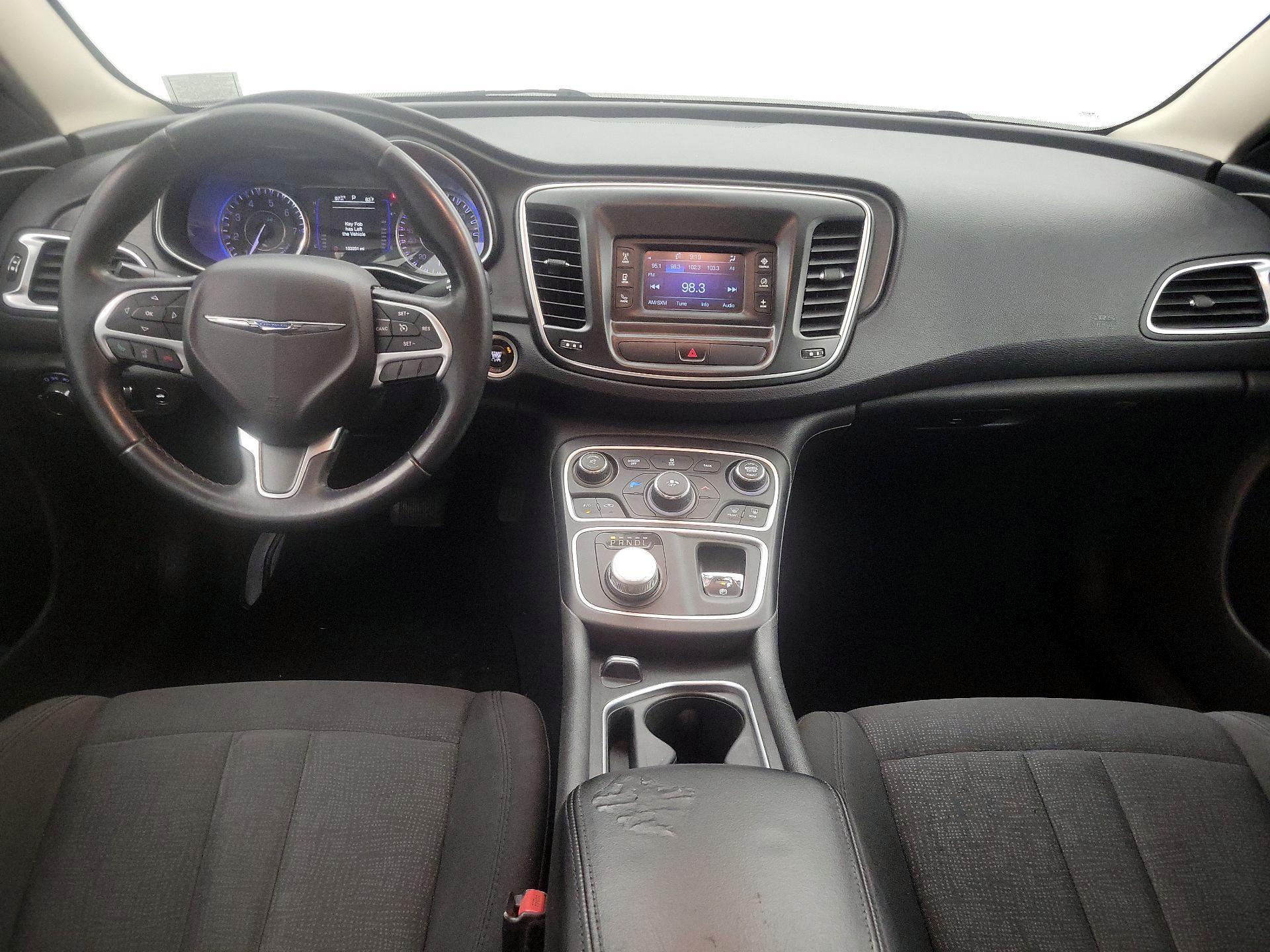Thumbnail: 2016 Chrysler 200 - 9