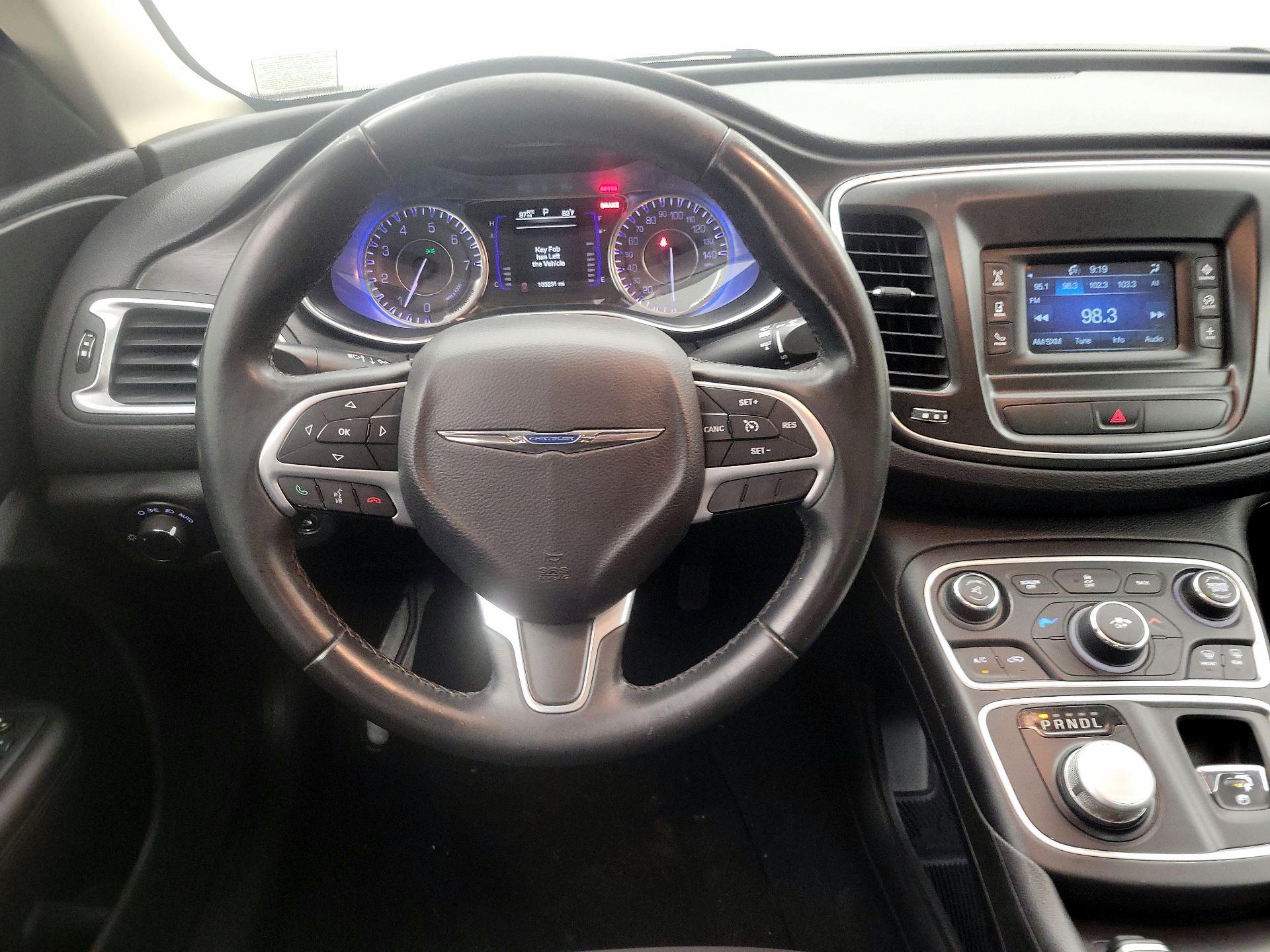 Thumbnail: 2016 Chrysler 200 - 10