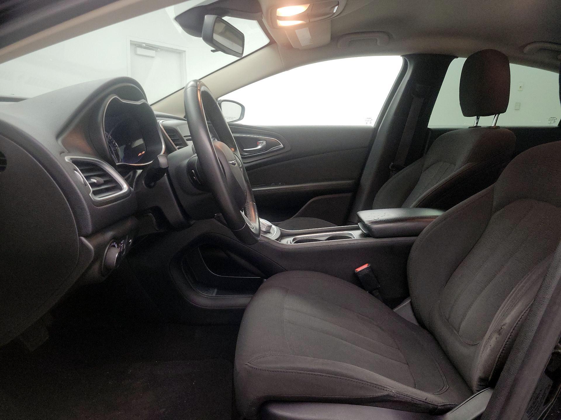 Thumbnail: 2016 Chrysler 200 - 11