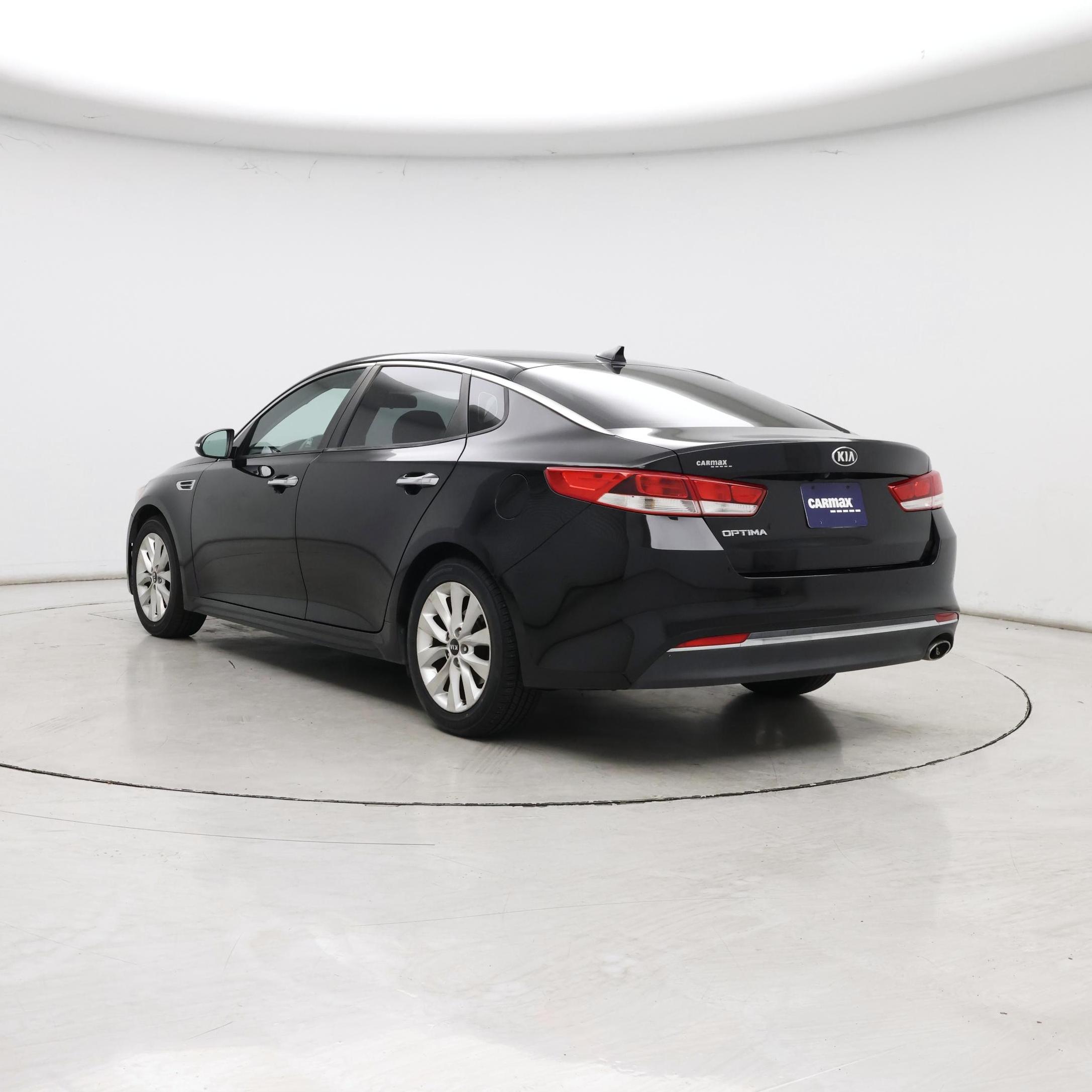 Thumbnail: 2018 Kia Optima - 2