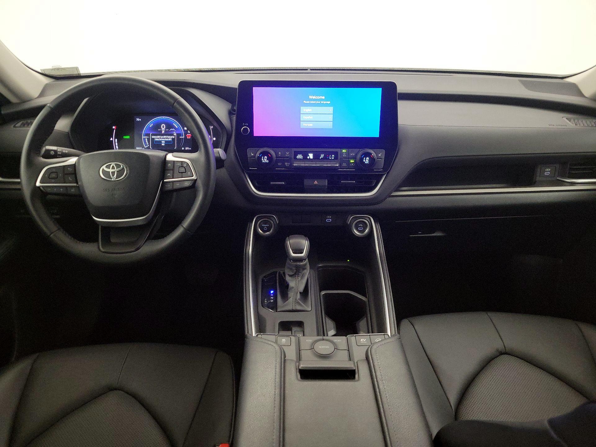 Thumbnail: 2024 Toyota Highlander - 9