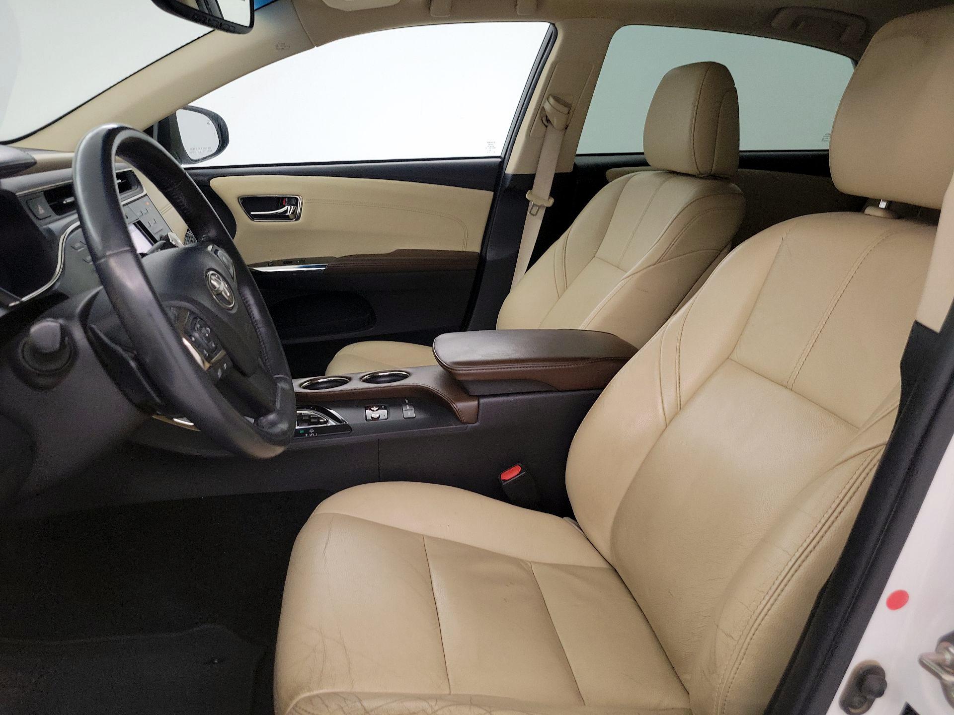 Thumbnail: 2016 Toyota Avalon - 11