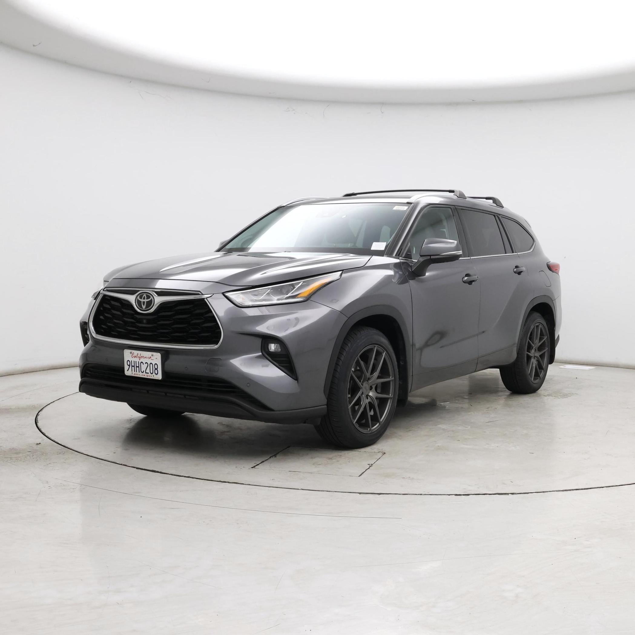 Thumbnail: 2021 Toyota Highlander - 4