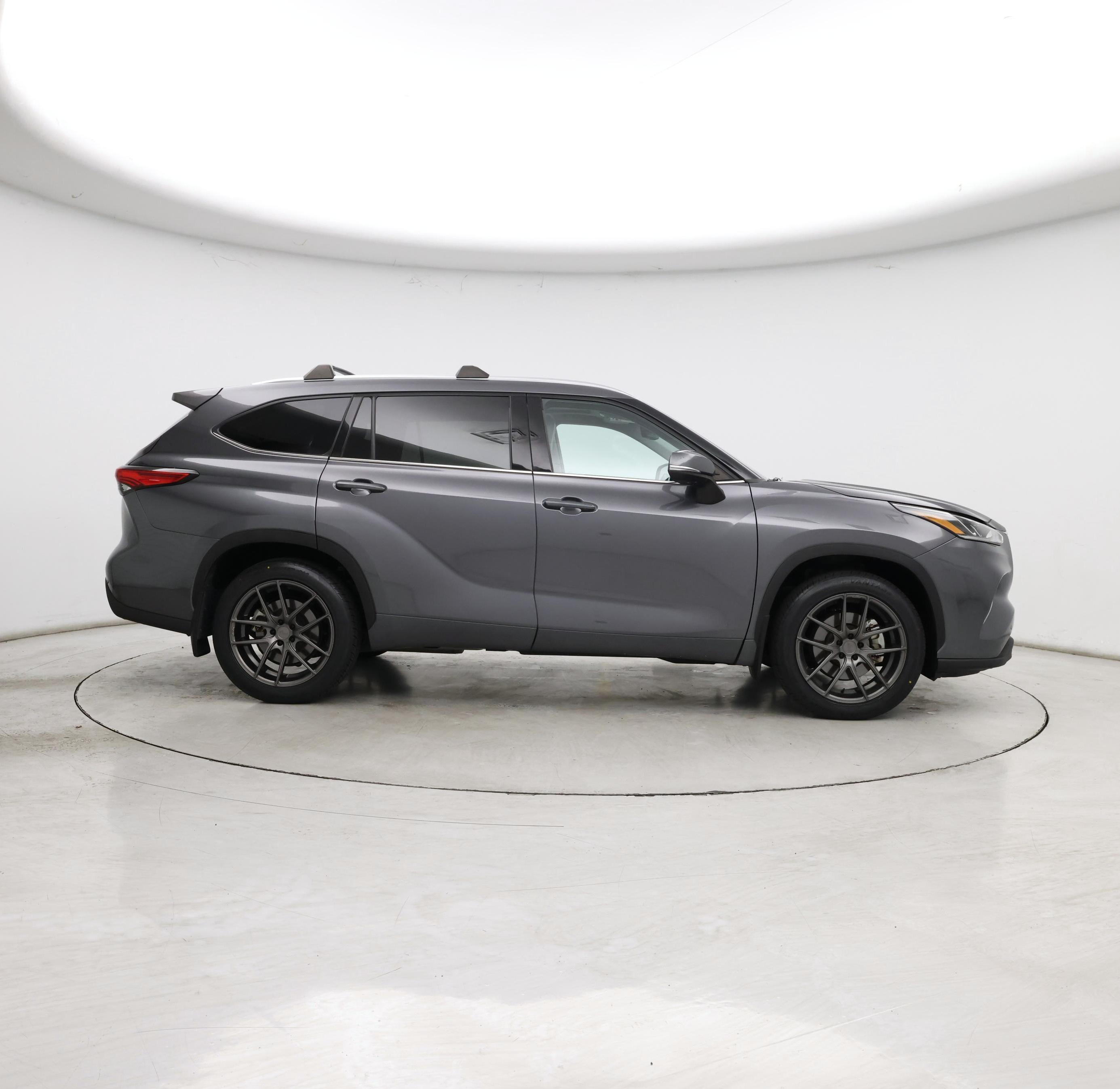 Thumbnail: 2021 Toyota Highlander - 7