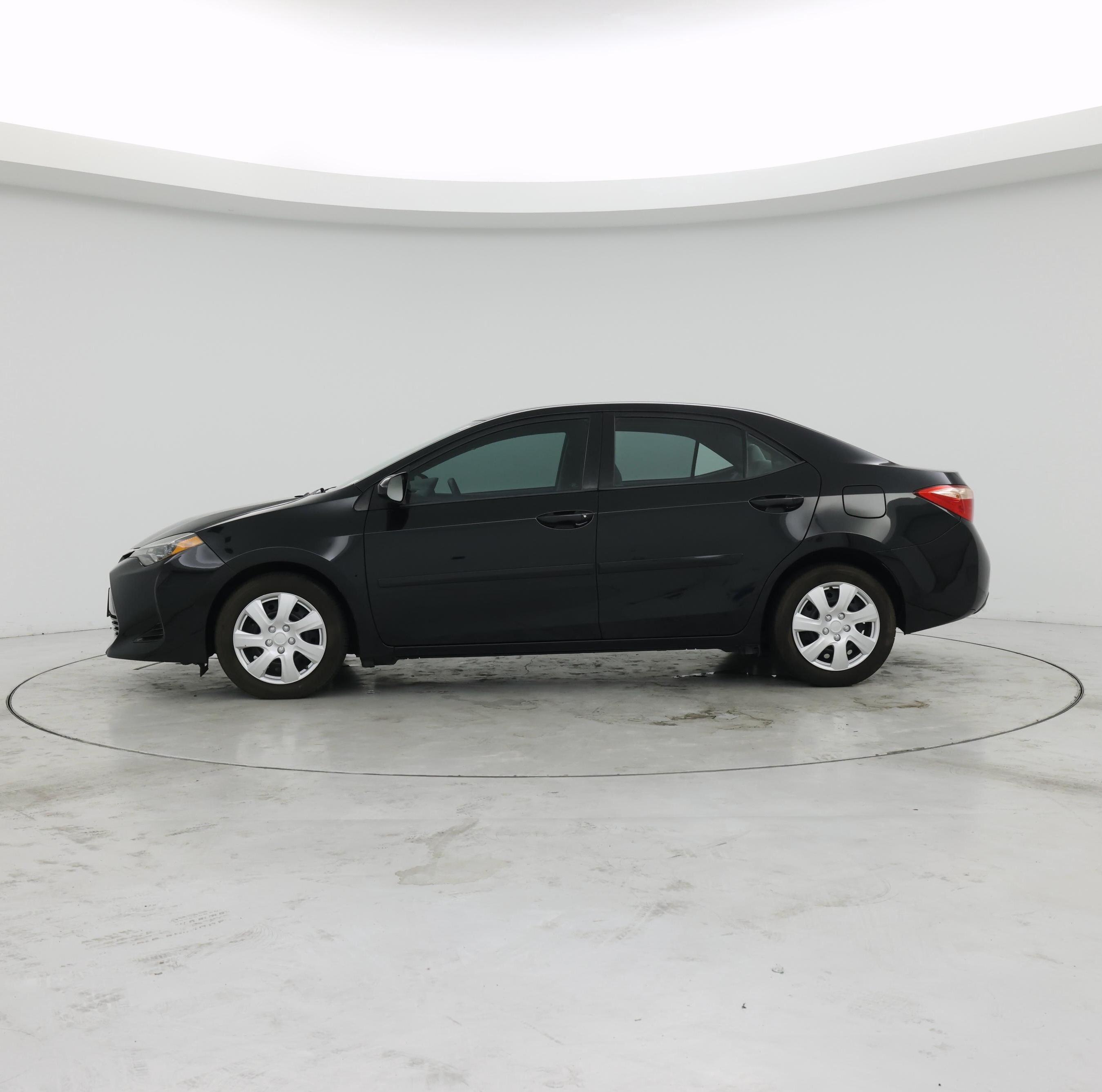 Thumbnail: 2019 Toyota Corolla - 3