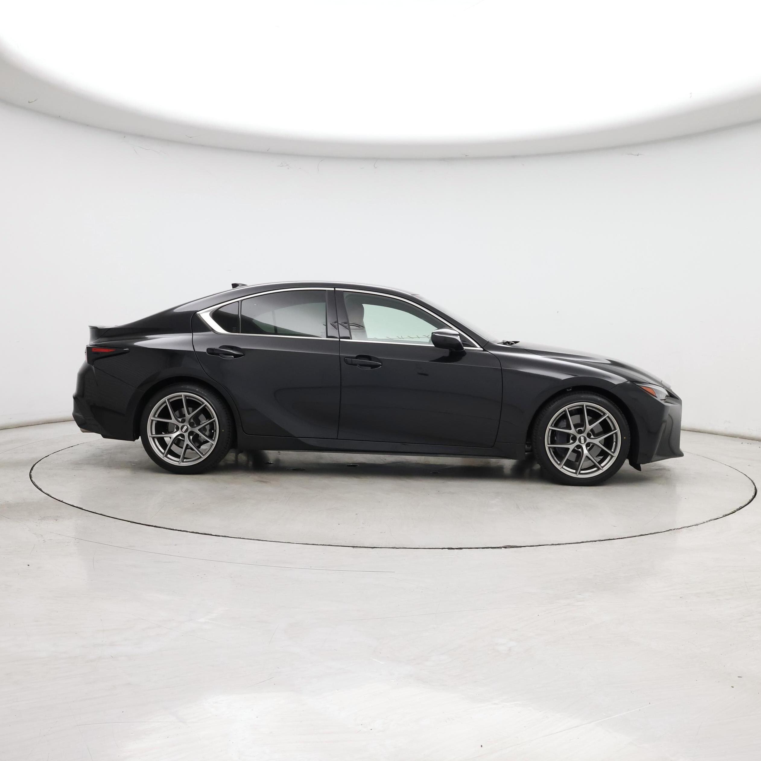 Thumbnail: 2022 Lexus IS - 7