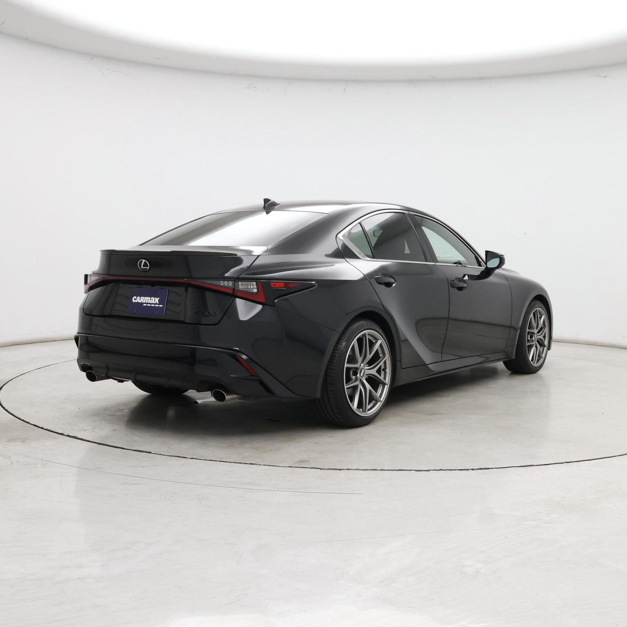 Thumbnail: 2022 Lexus IS - 8