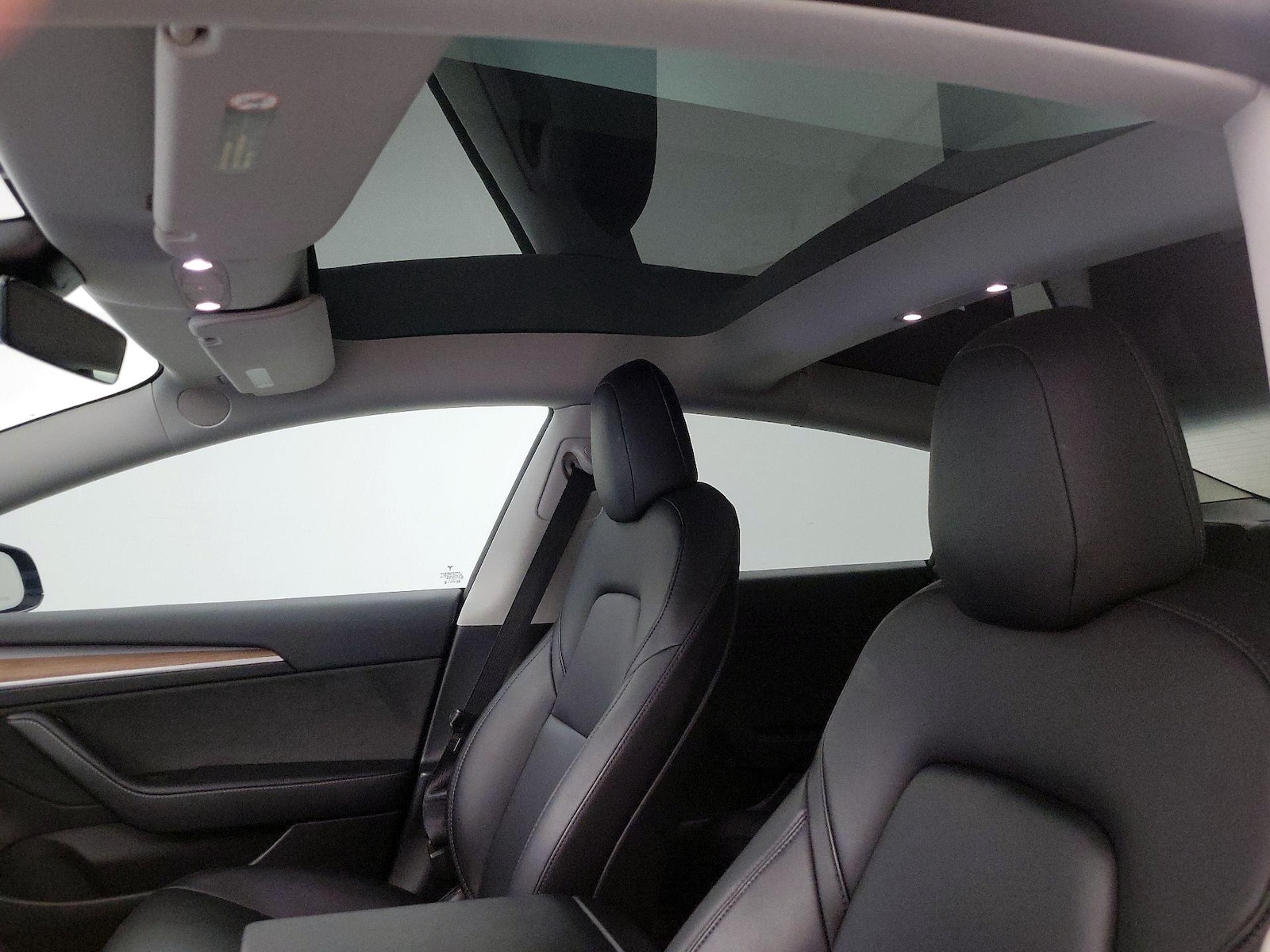 2022 Tesla Model 3 Long Range - Photo 17